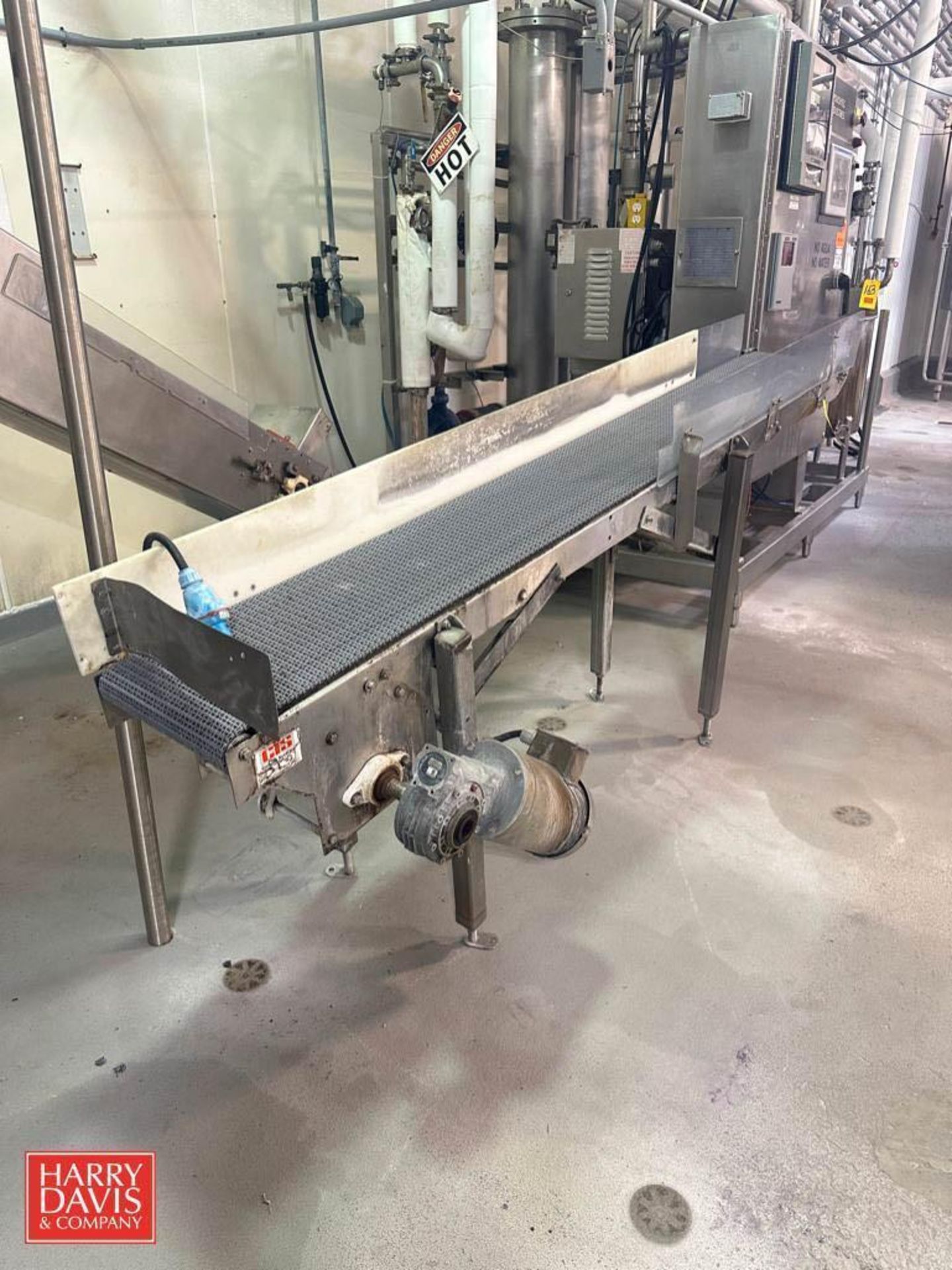 S/S Framed Conveyor with Drive, Incline and Plastic Tabletop Chain: 8' x 1' - Rigging Fee: $300