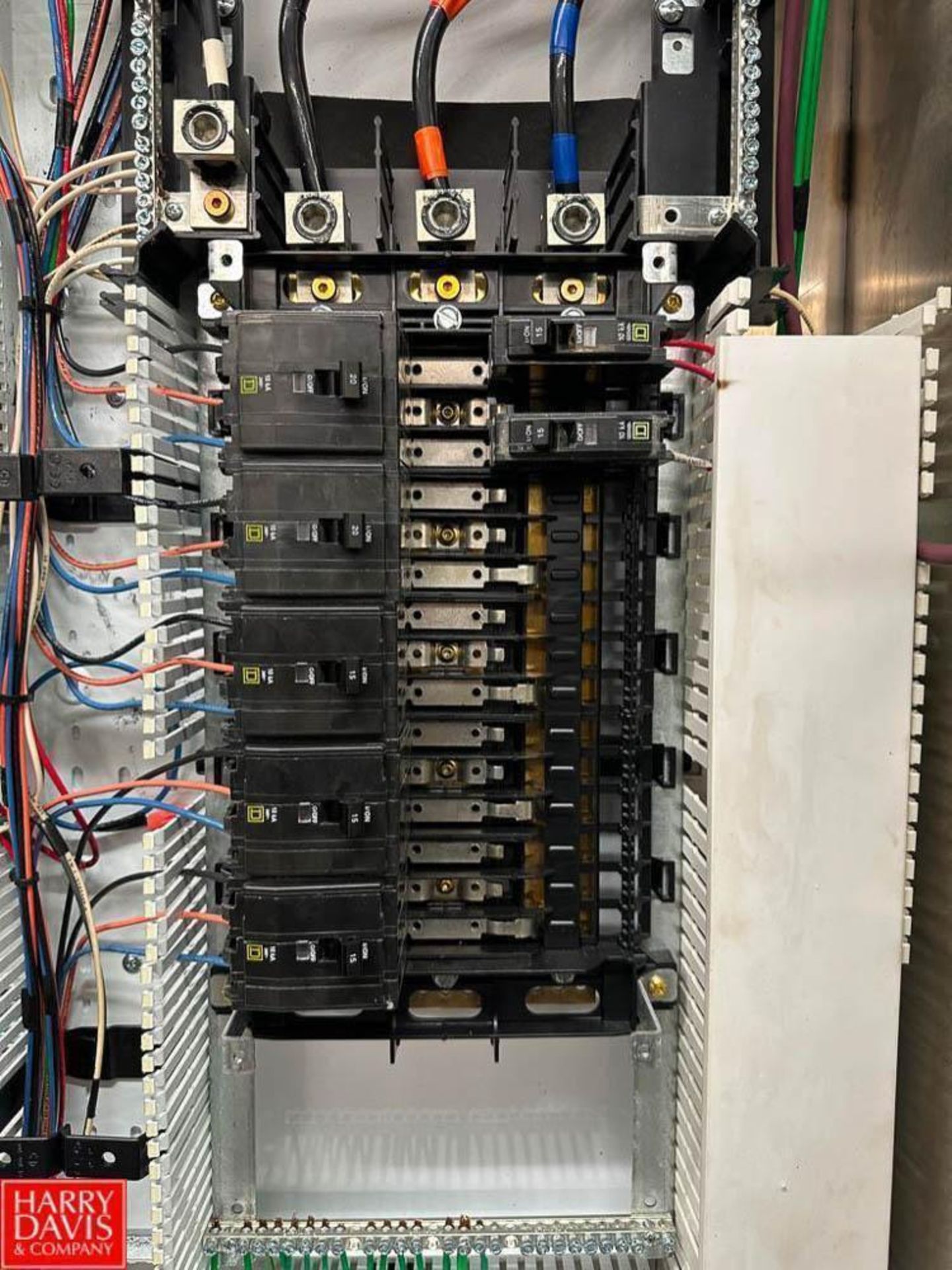 (5) Schneider Electric Variable-Frequency Drives, Circuit Breakers, Relays and S/S Enclosure - Image 3 of 4