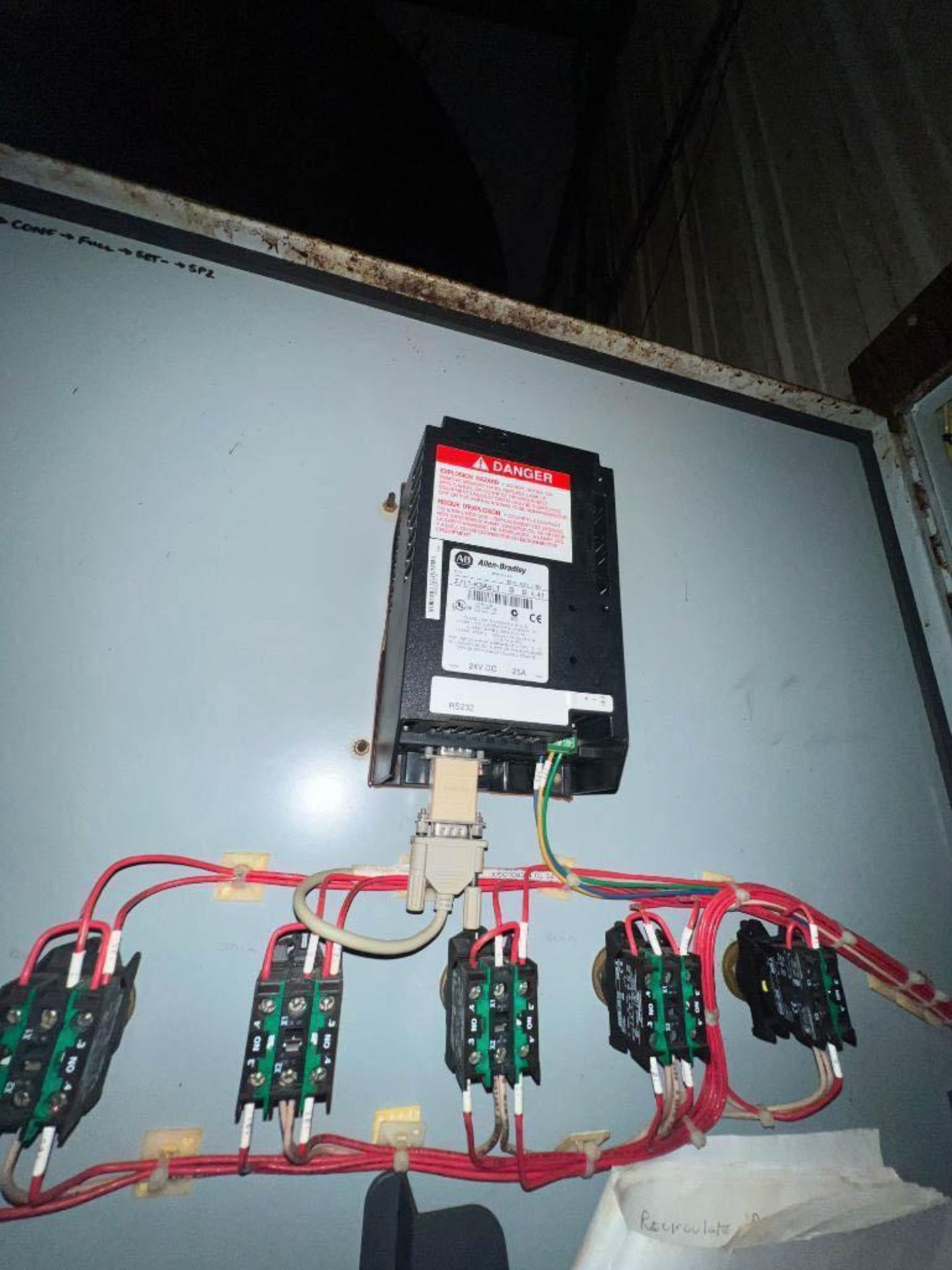 Control Panel with (3) Variable-Frequency Drives - Rigging Fee: $250 - Bild 10 aus 10