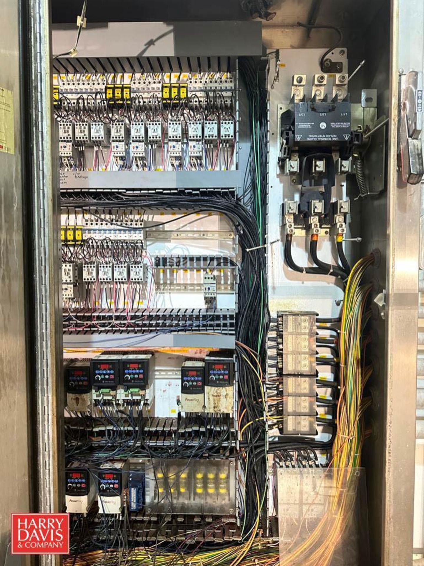 Allen-Bradley CompactLogix L35E PLC with (17) I/Os, (19) ((3) 5 HP and (16) 1 HP) PowerFlex 4 Variab - Image 4 of 4