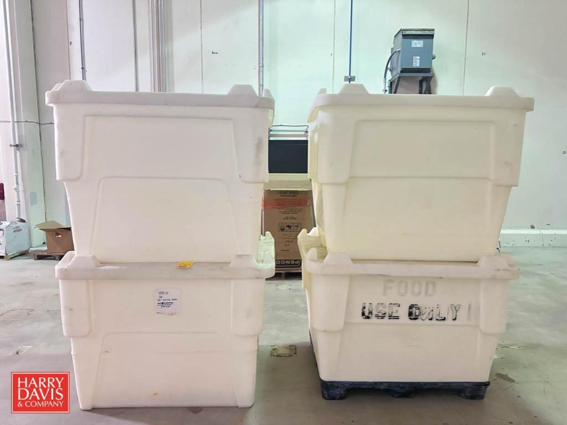 300 Gallon Poly Totes and Fork Lift Pockets - Rigging Fee: $400