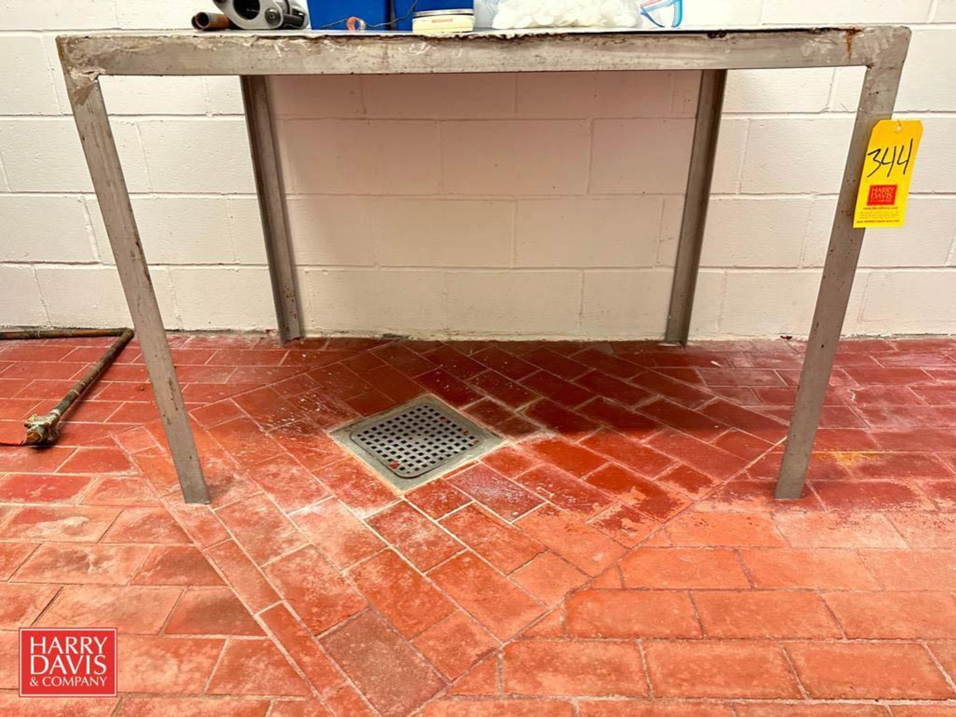 S/S Table: 4’ x 32” and Portable Janitor Station