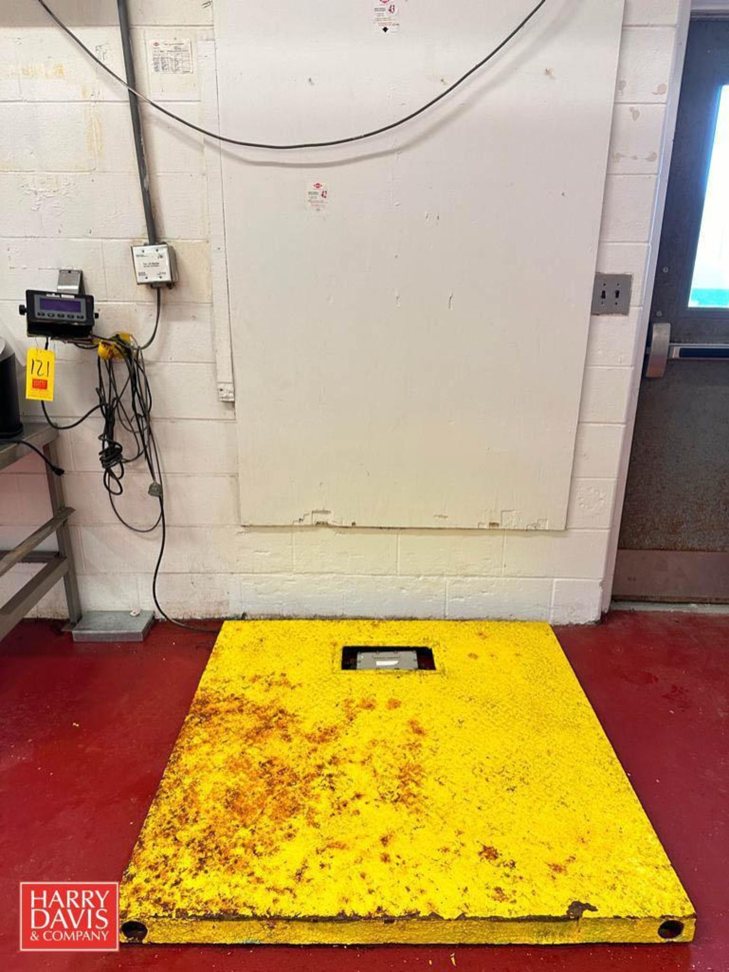 Weigh-Tronix Floor Scale: 4’ x 4’ with Digital HMI