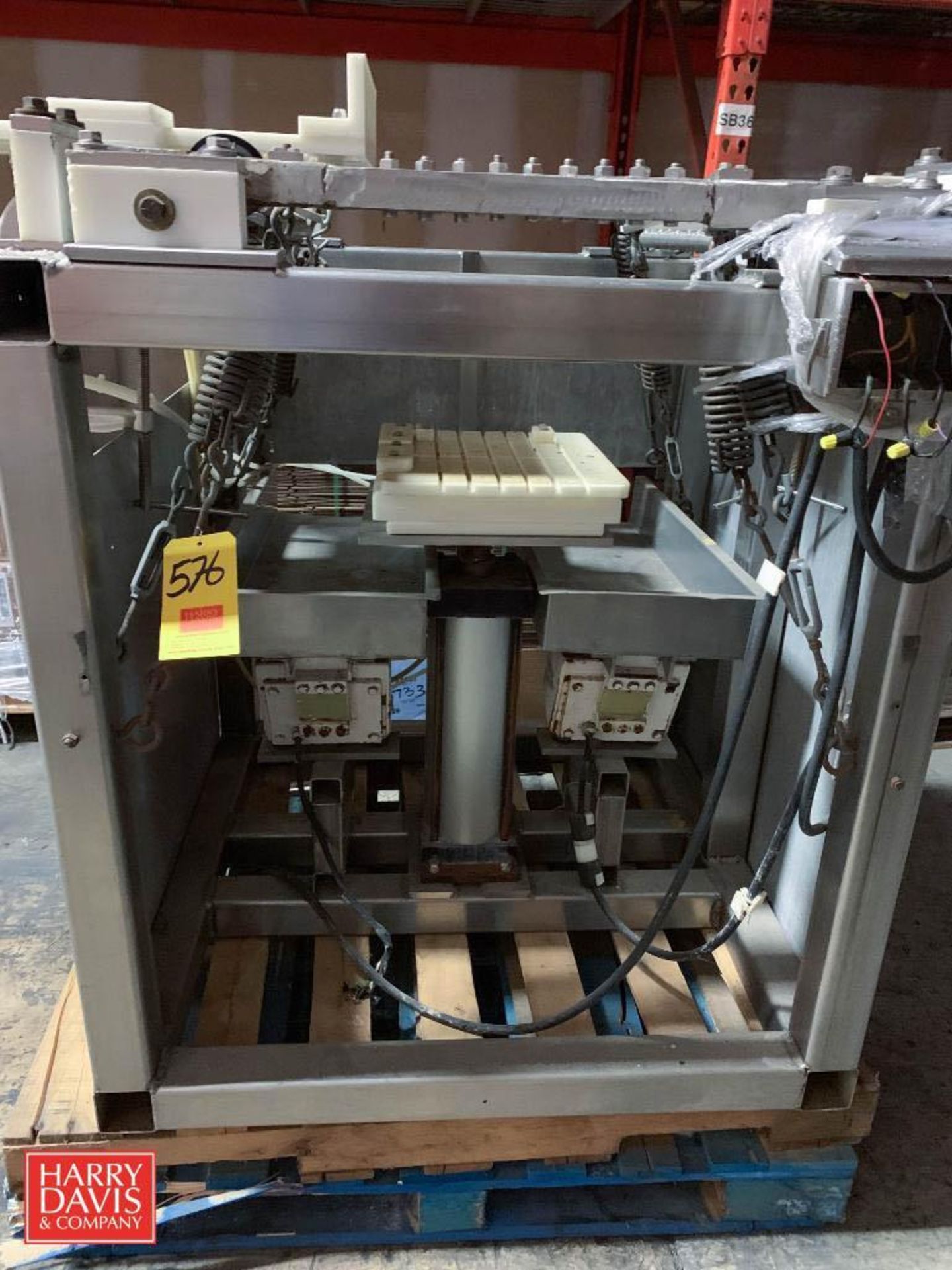 S/S Pneumatic Cheese Cutter with Dual Vibratory Collection Bins (Location: Edison, NJ)