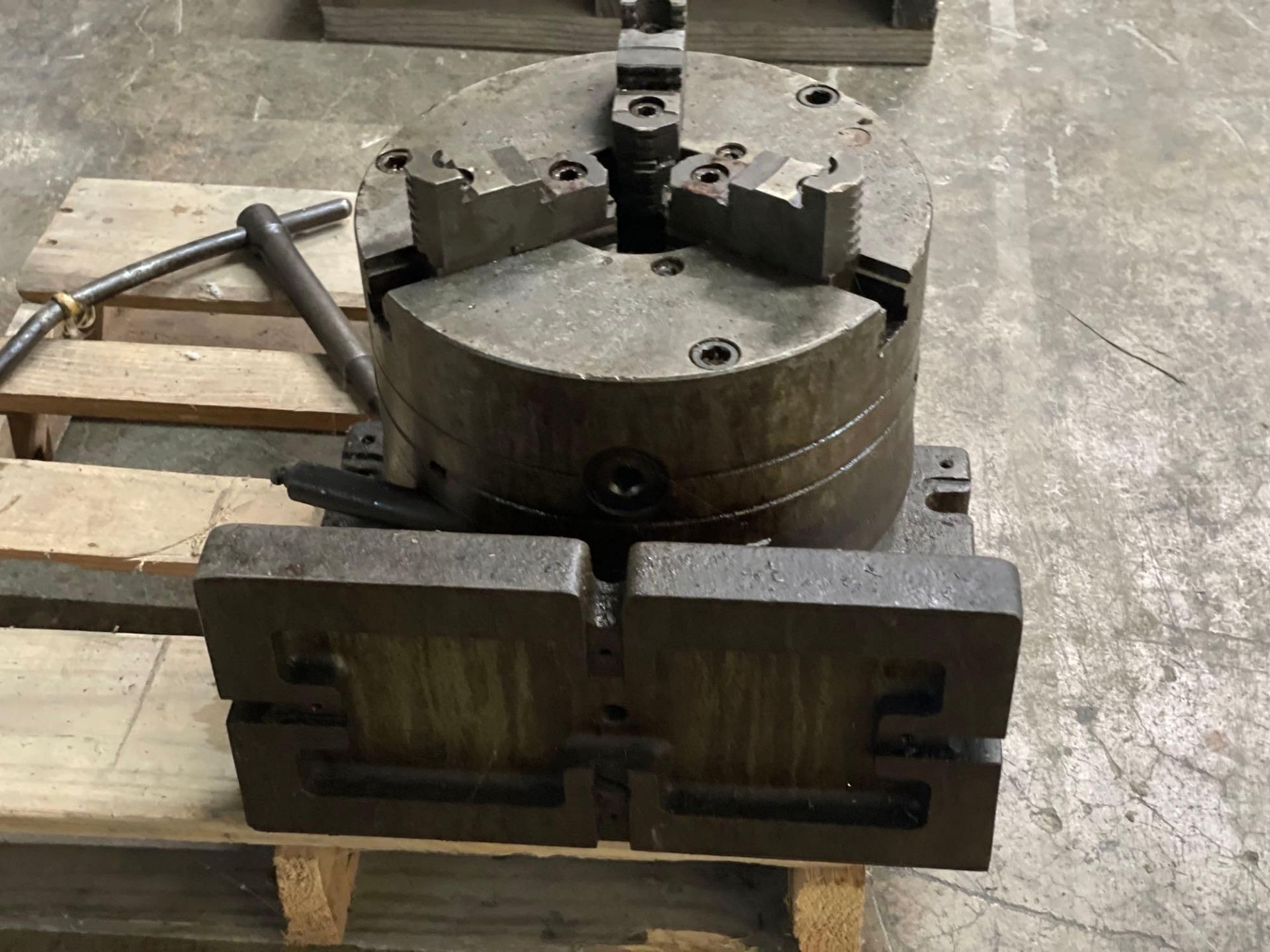 Horizontal and Vertical Mounting Rotary Table 12 1/2” 3 Jaw Chuck with 4” Thru Hole - Image 3 of 4