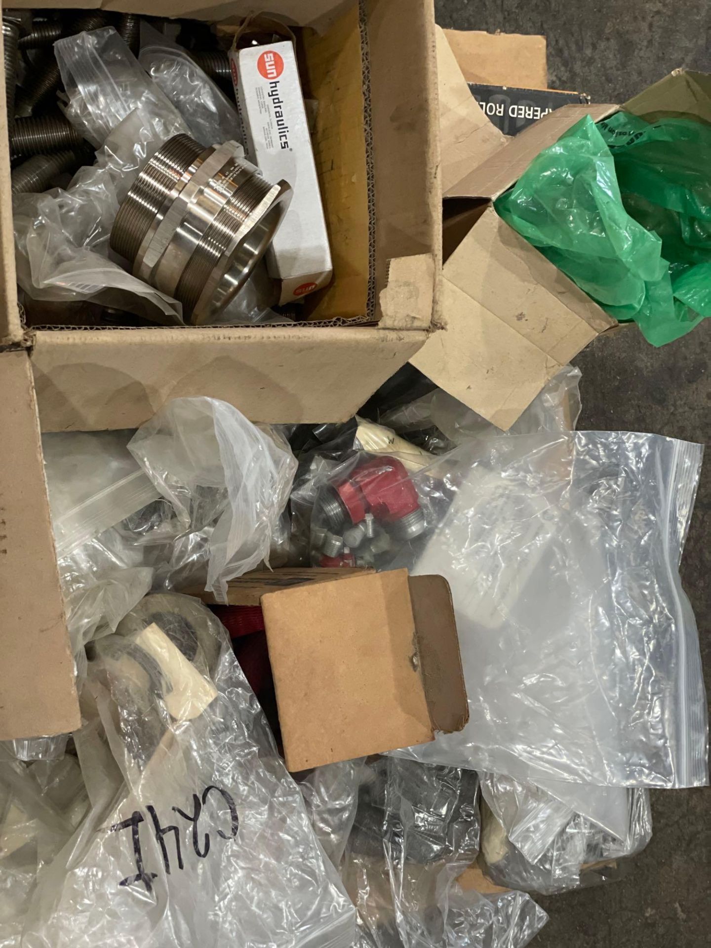 Lot: Assorted Nuts, Bolts and Washers - See Photo - Image 3 of 4