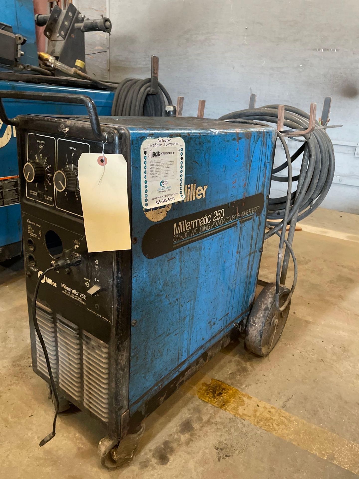 Miller Deltaweld 452 Welding Power Source on Casters with Miller 60 Series 24V Wire Feeder - Image 9 of 11