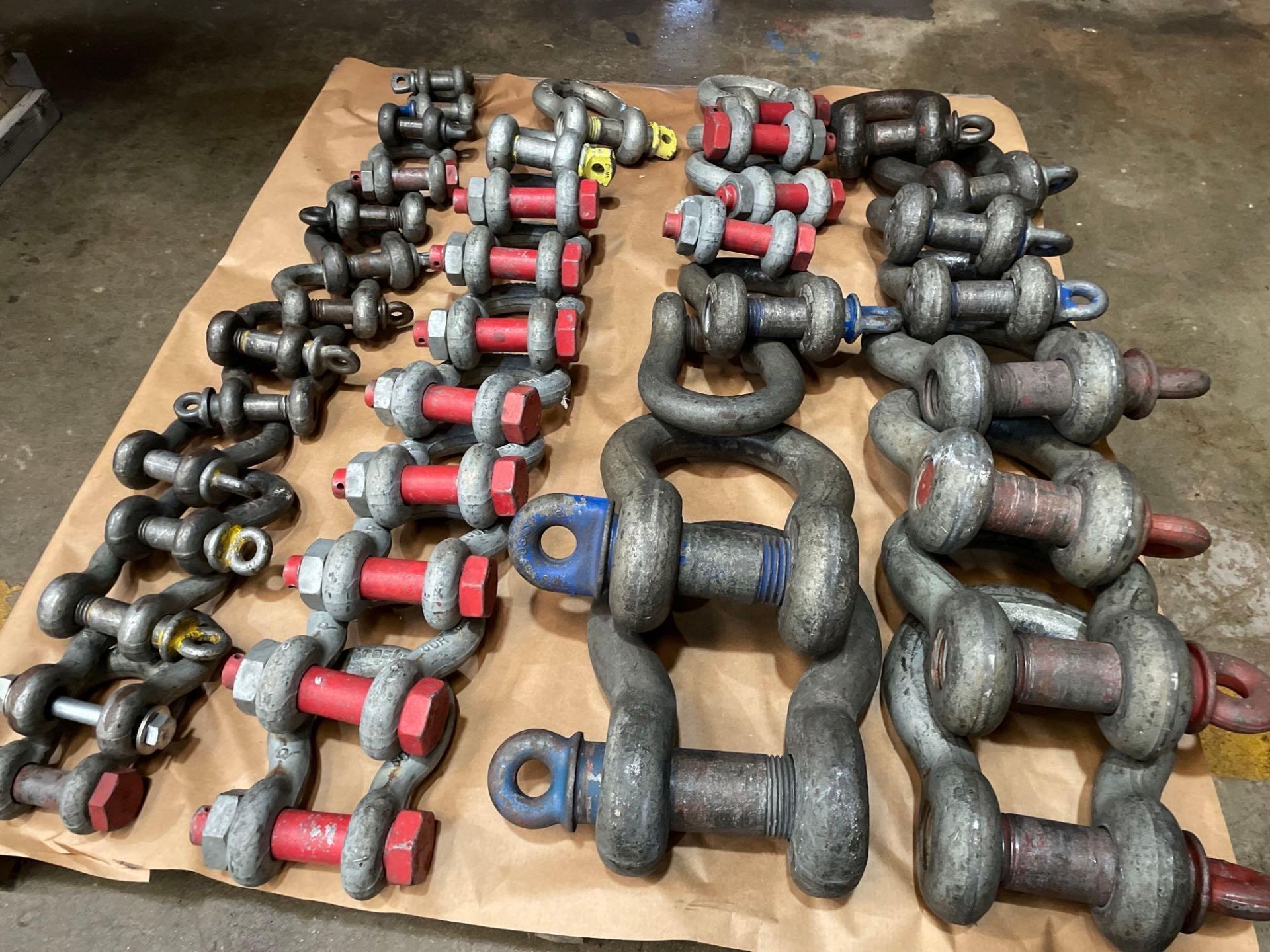 Lot of Heavy Duty Shakles. See Photo - Image 2 of 4