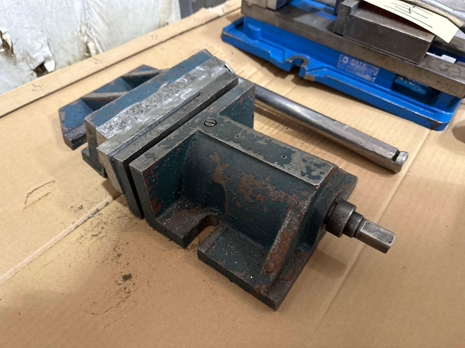 8” Endless Vise. See photo. - Image 2 of 3