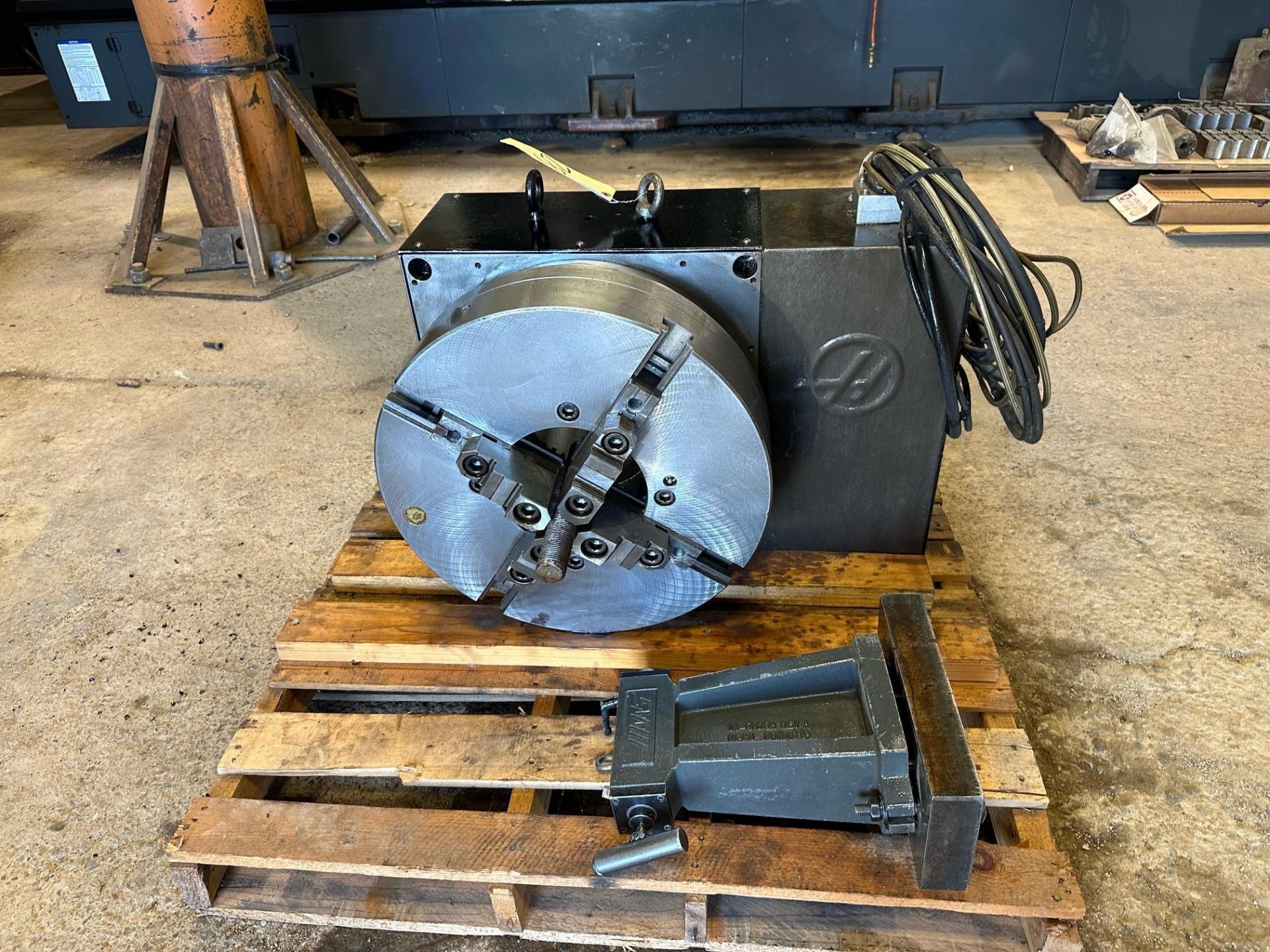 Haas 4th Axis with 19” 4 Jaw Bison Chuck - Image 10 of 11