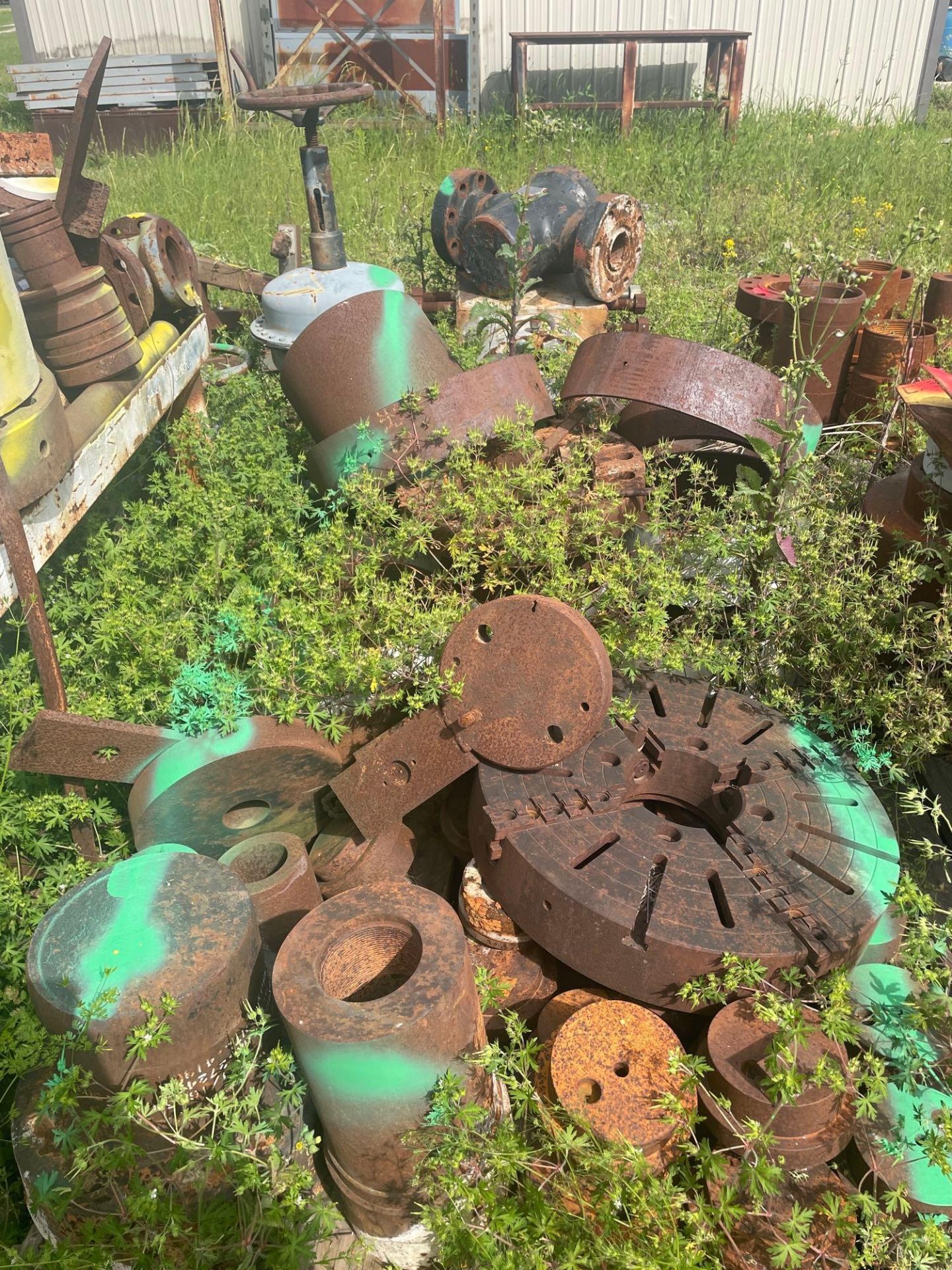 Pallets of Metal Cut Offs and Assorted Pieces (Green) - Image 4 of 5