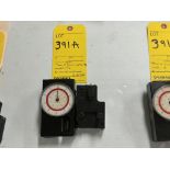 Trav A Dial w/ Mounts Model: 7A for manual machines. Serial Number Z-45362.  See photo.