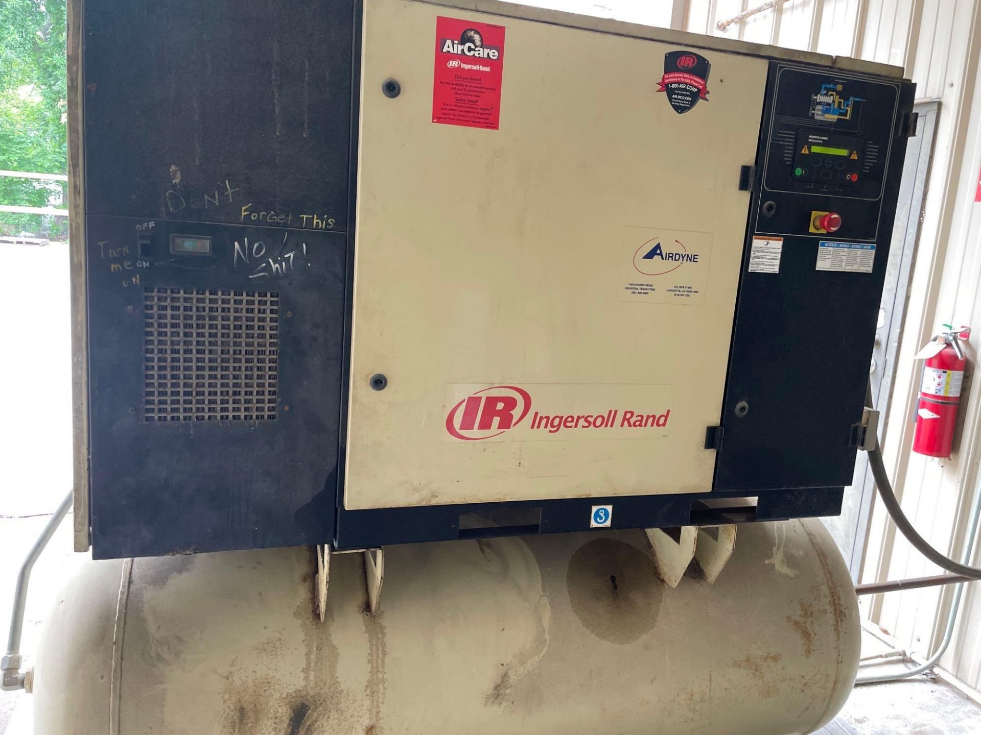 25 HP, Ingersoll Rand Air Compressor with Dryer - Image 2 of 5