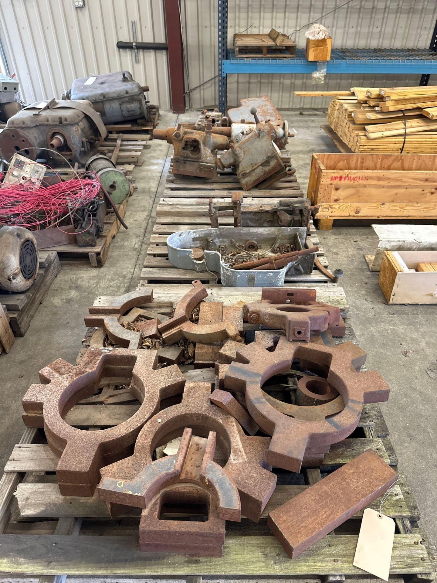 Lot of 14 Pallets of Axelson Parts: Motors, Gear Boxes, Steady Rests, Tail Stocks, Electrical Cabine - Image 24 of 31