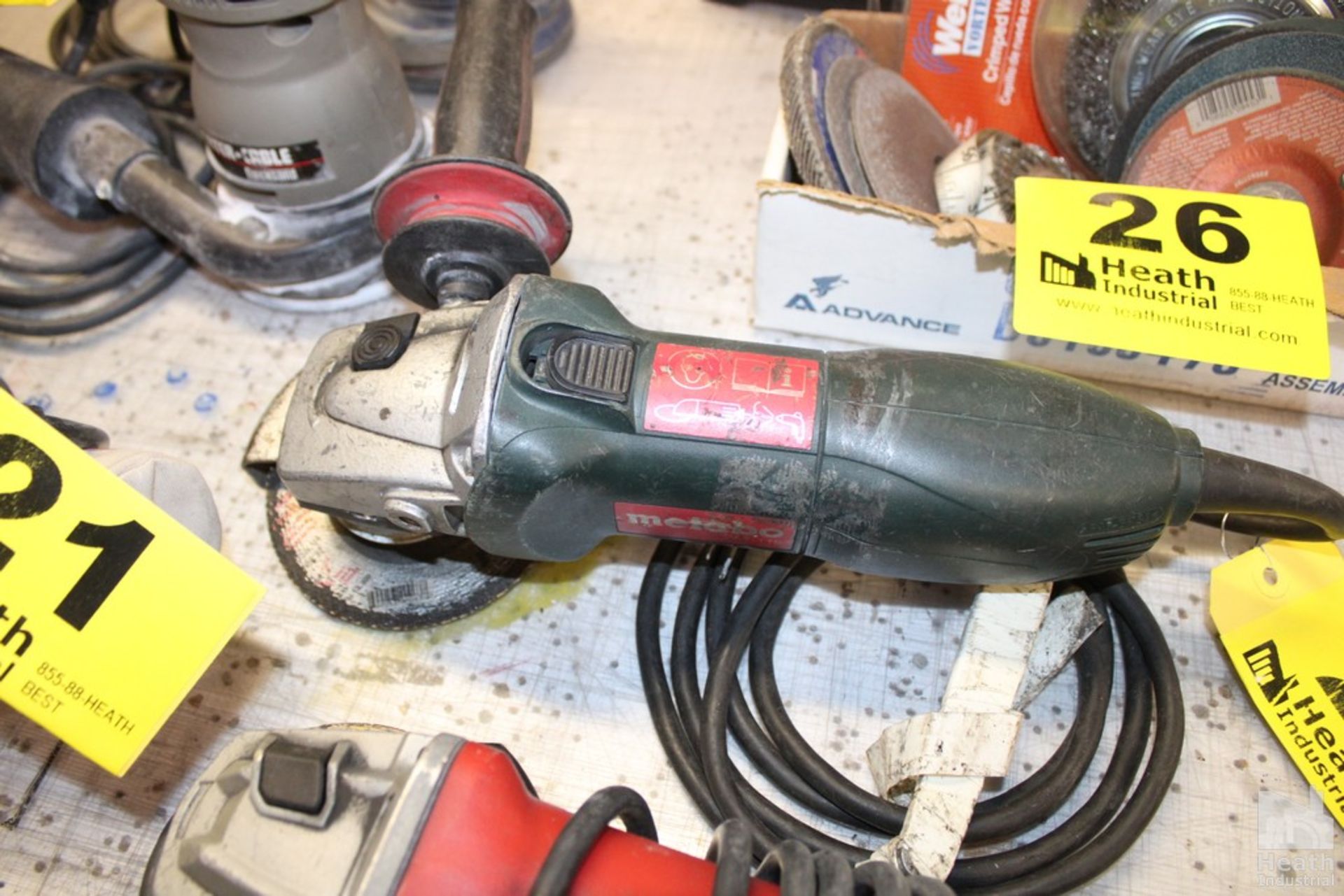 METABO W7-115, 4-1/2" GRINDER