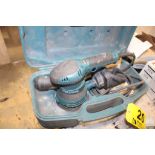 MAKITA B05041, 5" ORBITAL SANDER WITH CASE