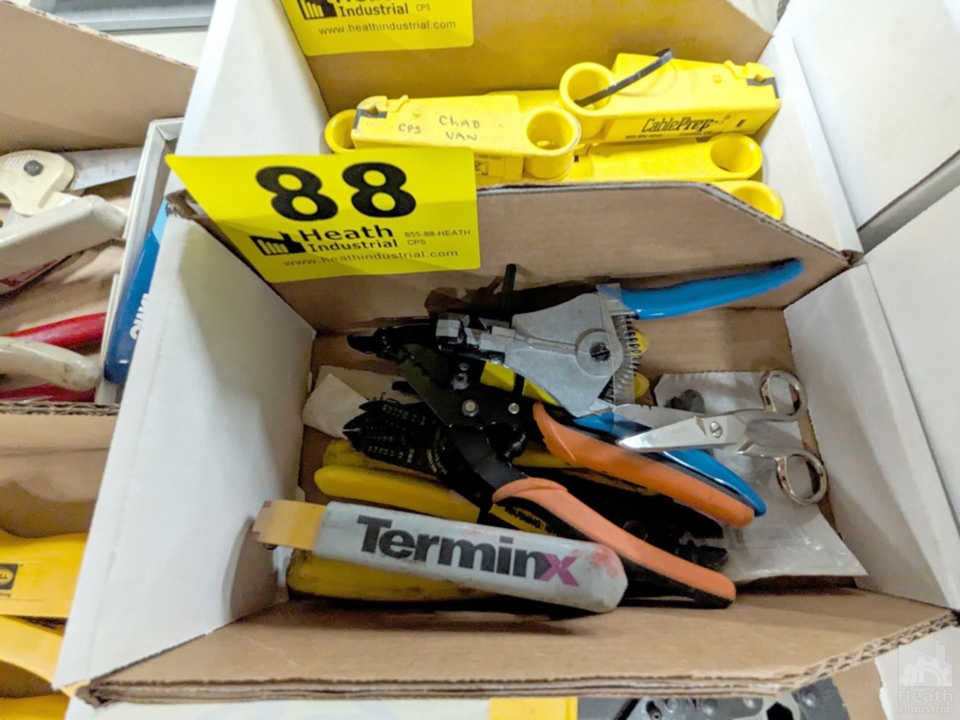 WIRE STRIPPERS, SCISSORS IN BOX