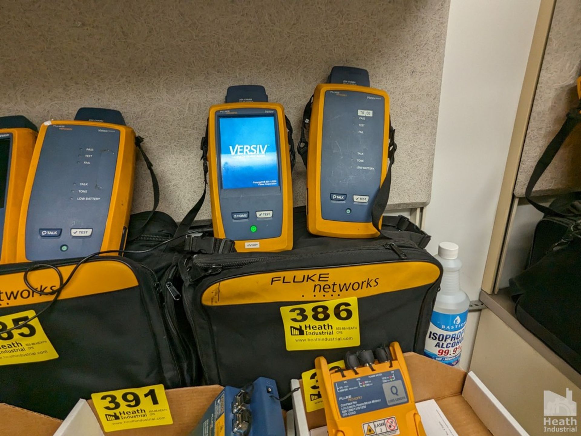 FLUKE MODEL VERSIV DSX-5000 CABLE ANALYZER WTIH DSC-CHA004 CAT6 CHANNEL ADAPTERS, CASE, ACCESSORIES