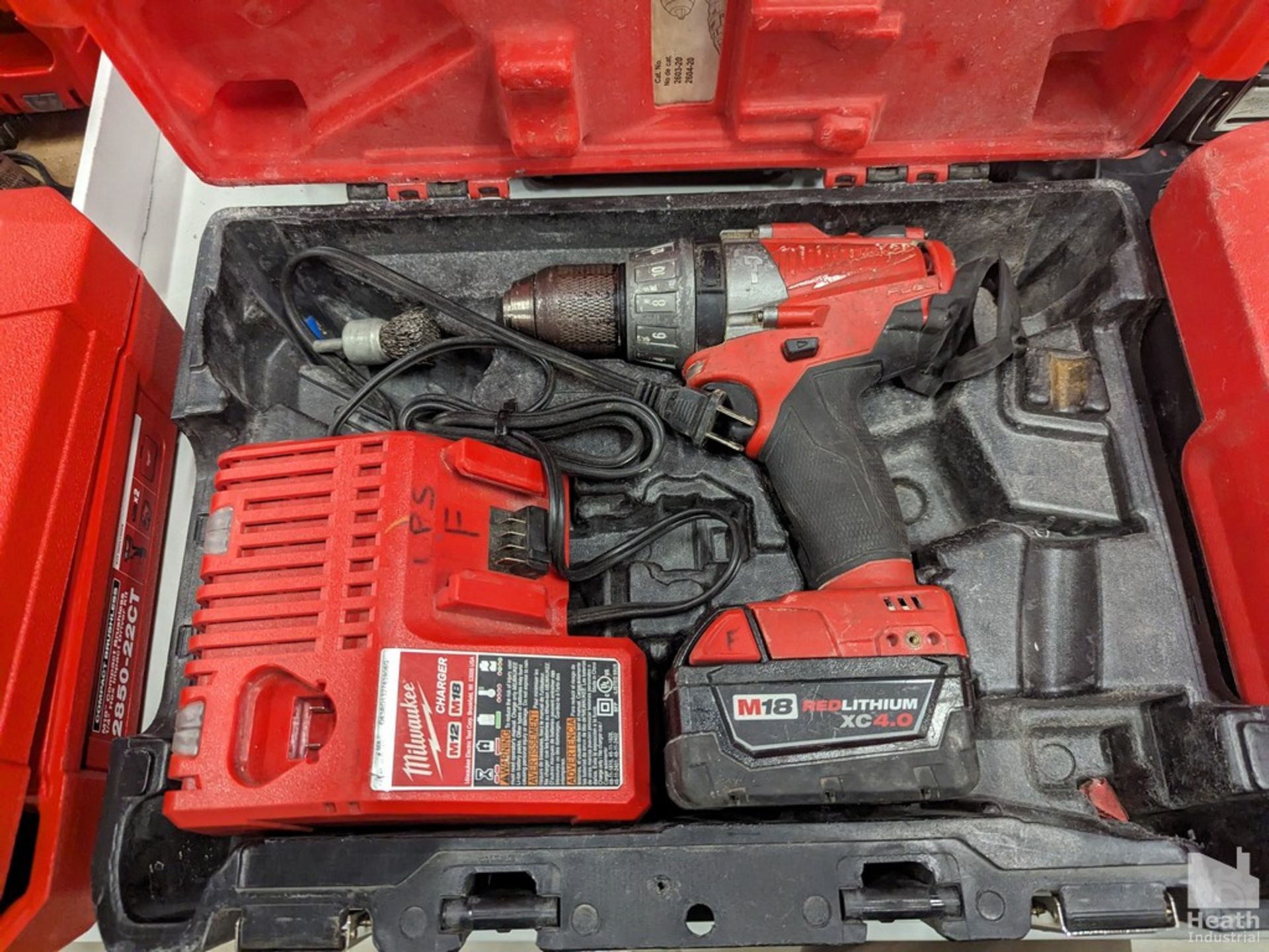 MILWAUKEE 18 VOLT HAMMER DRILL, BATTERY, CHARGER AND CASE