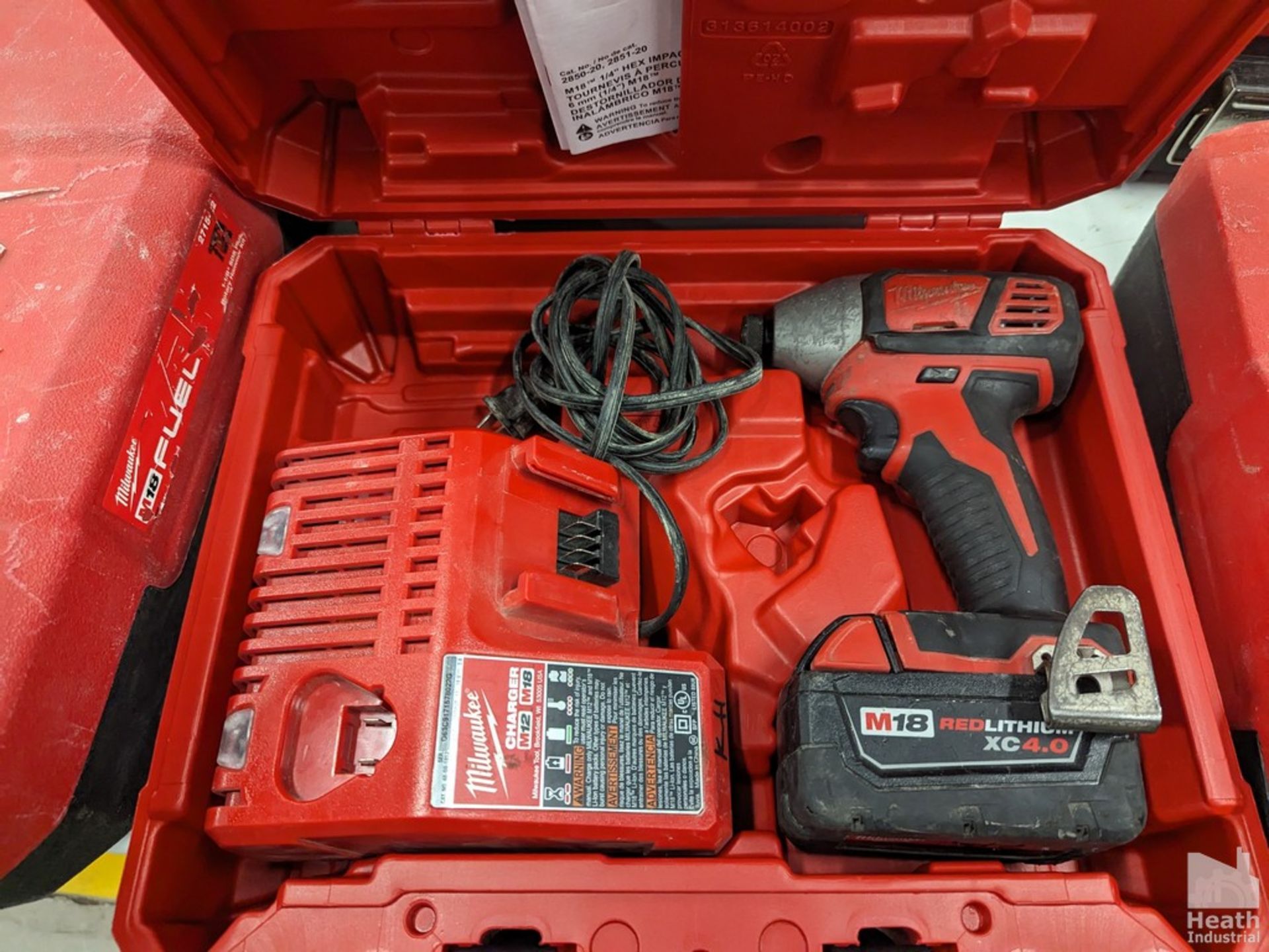 MILWAUKEE 18 VOLT DRILL WITH BATTERY, CHARGER AND CASE