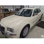 CHRYSLER MODEL 300C AUTOMOBILE VIN: 2C3CA6CT5AH158340 (NEW 2010) AUTOMATIC TRANSMISSION, HEMI 345