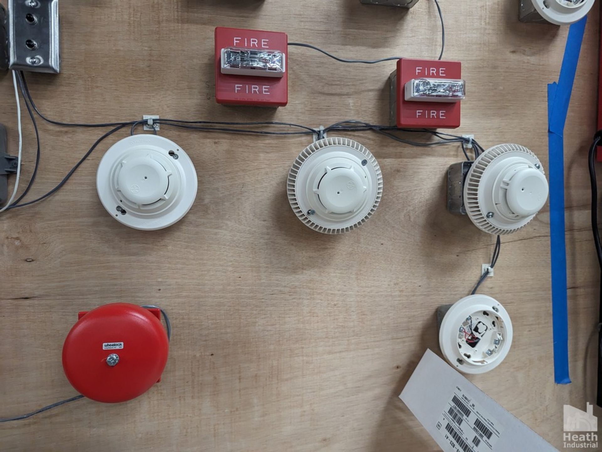 SIEMENS CERBERUS FIRE CONTROL PA WITH ASSORTED SENSORS, STROKES AND ALARMS - Image 5 of 5