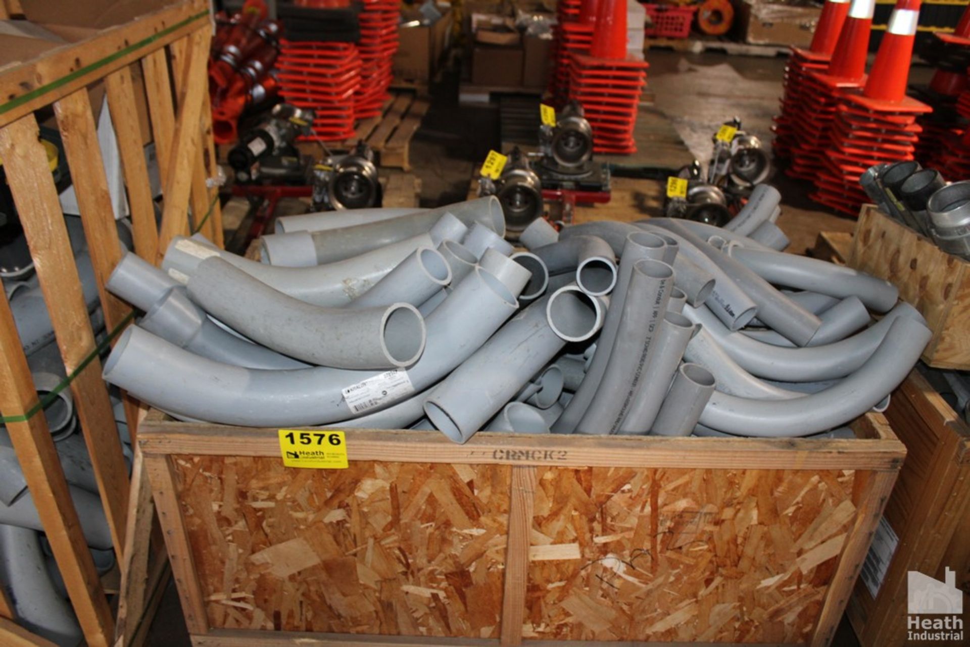 ASSORTED PVC ELBOWS IN CRATE