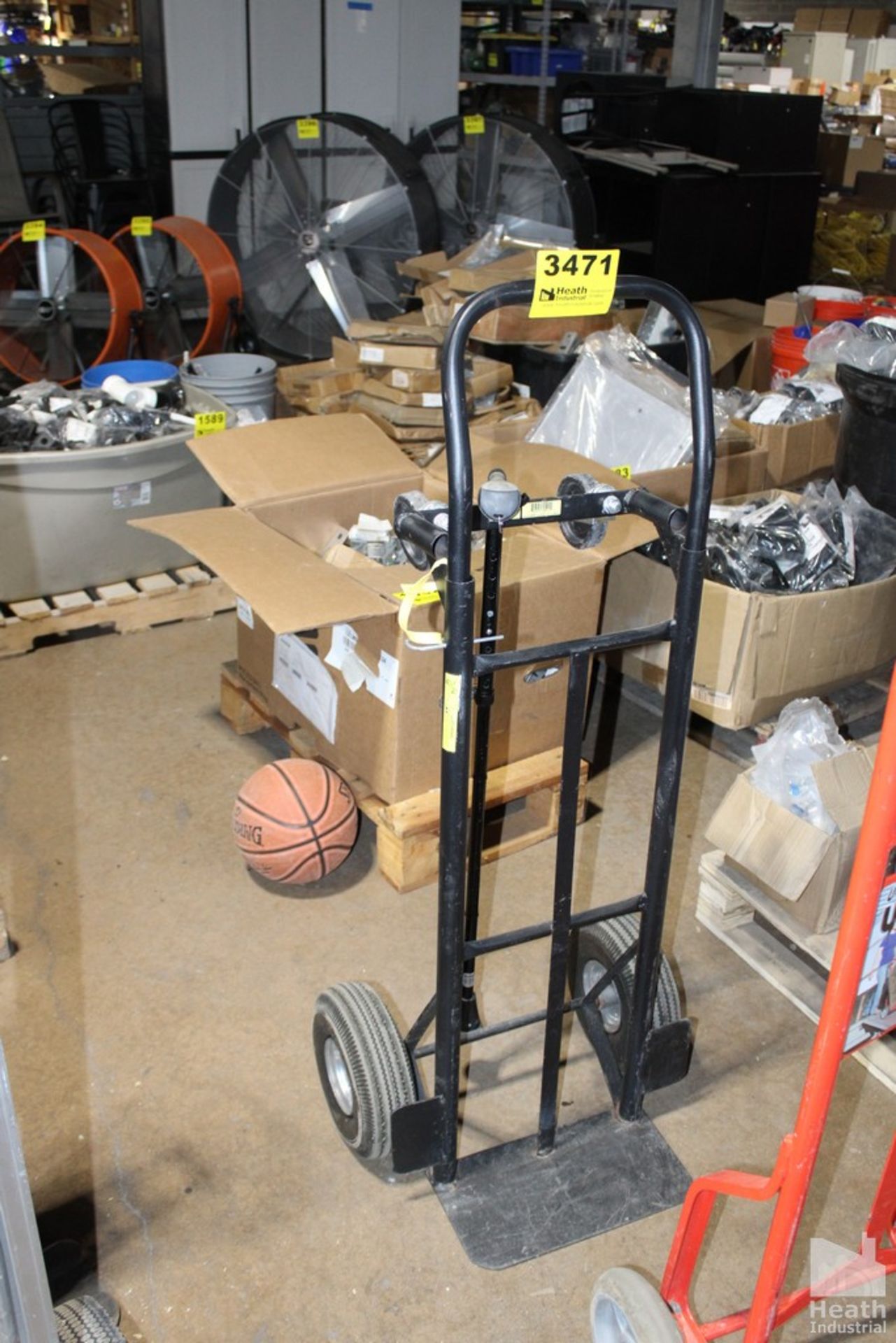 MILWAUKEE CONVERTIBLE TWO WHEEL HAND TRUCK WITH PNEUMATIC TIRES