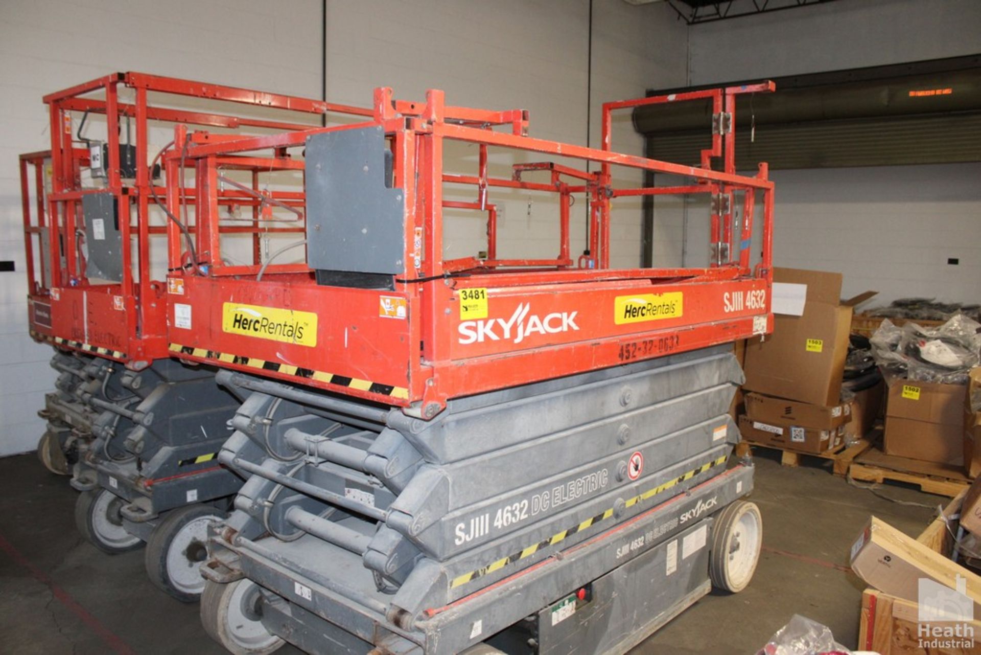 SKYJACK 32’ MODEL SJIII 4632 ELECTRIC ELEVATING WORK PLATFORM, S/N N/A, WITH JOY STICK CONTROL