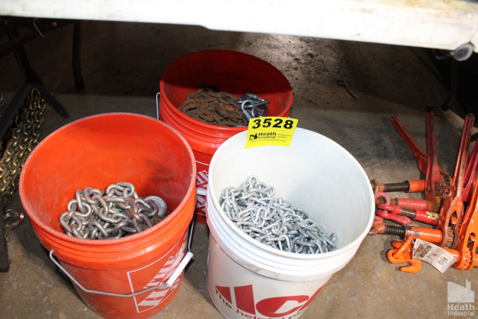 ASSORTED CHAIN IN (3) BUCKETS