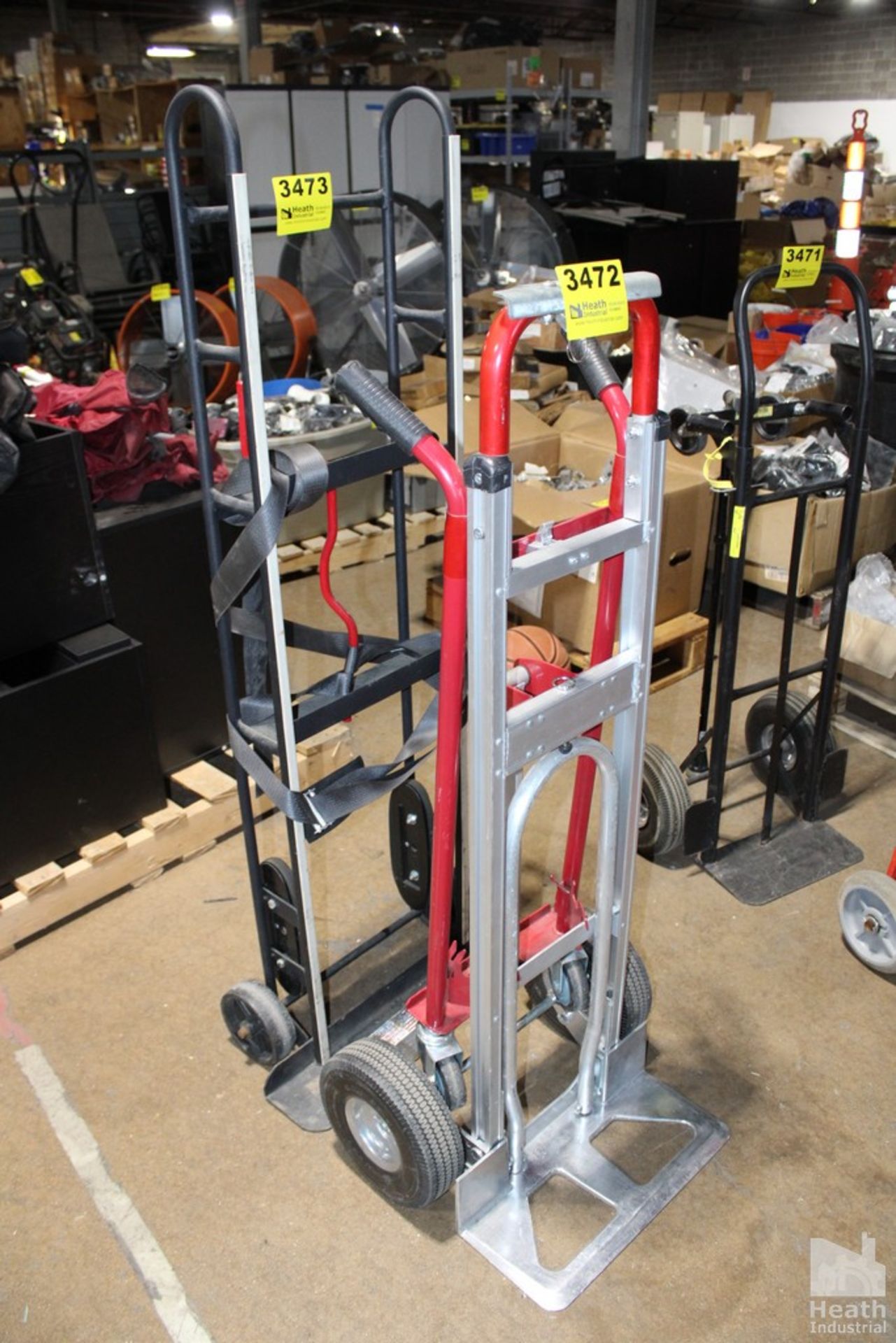 MILWAUKEE CONVERTIBLE TWO WHEEL HAND TRUCK WITH SOLID TIRES