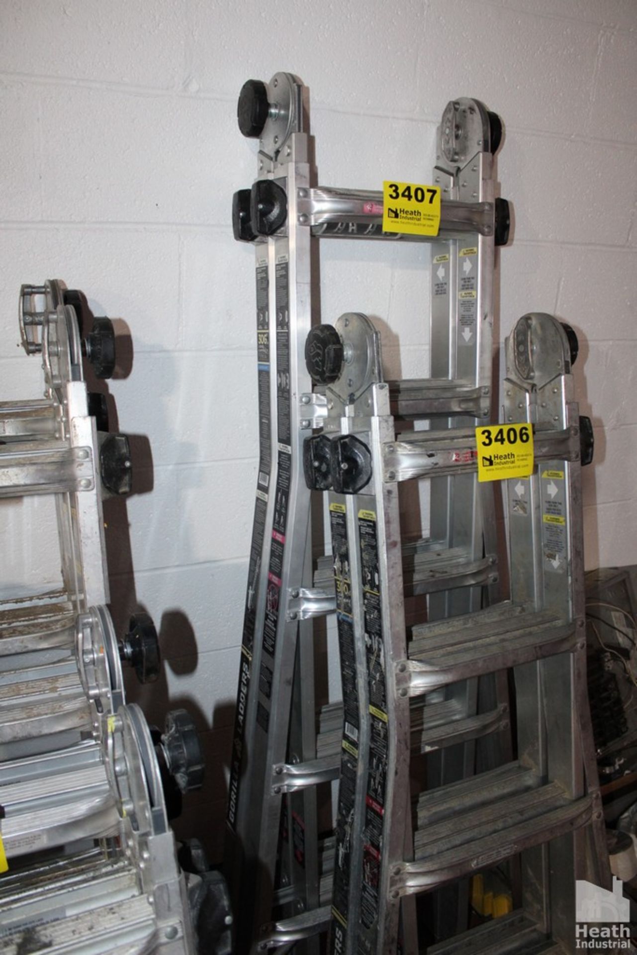 GORILLA MODEL GLMPXA-22 ALUMINUM MULTI-FUNCTION LADDER 300 LB CAPACITY