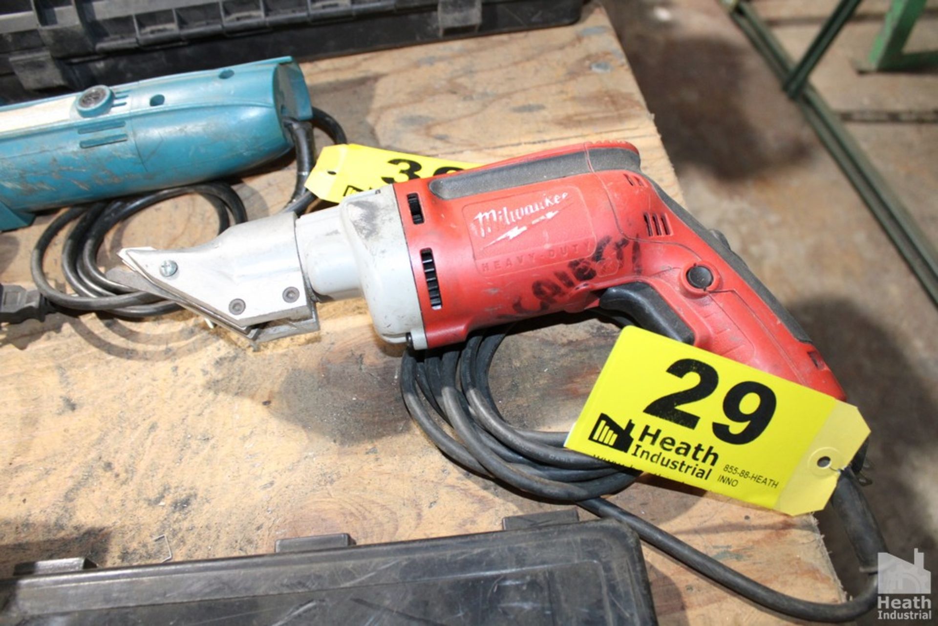 MILWAUKEE MODEL 682-20 18 GAUGE ELECTRIC SHEAR