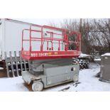 MEC 32’ MODEL 3247ES ELECTRIC ELEVATING SCISSOR LIFT WORK PLATFORM, 38.5’ MAX. WORK HEIGHT, WITH JOY