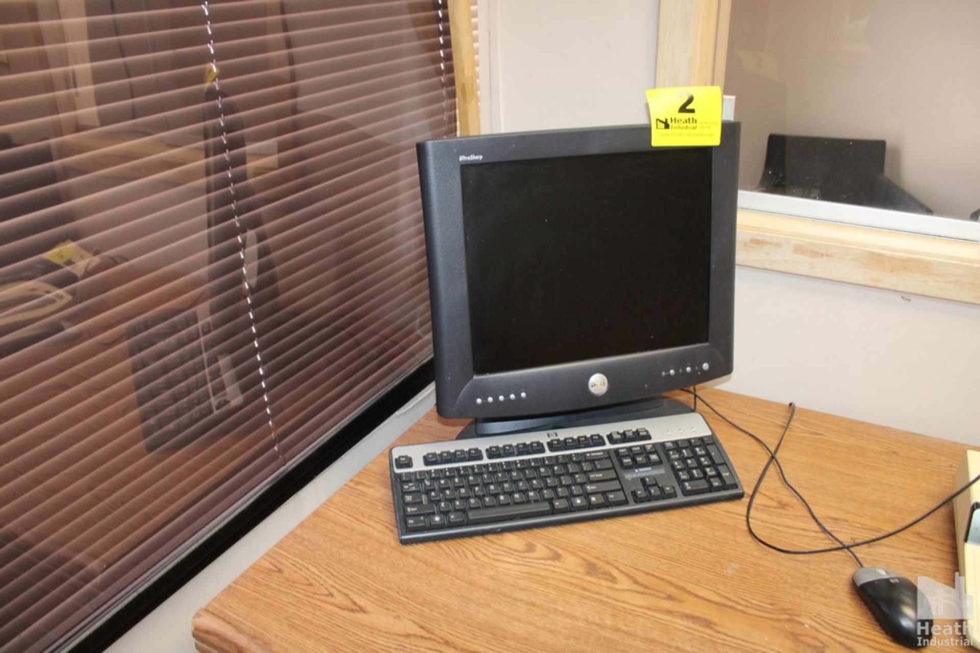 COMPAQ DESKPRO PC WITH MONITOR, KEYBOARD AND MOUSE