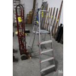 ALUMINUM STEP LADDER, 4FT.