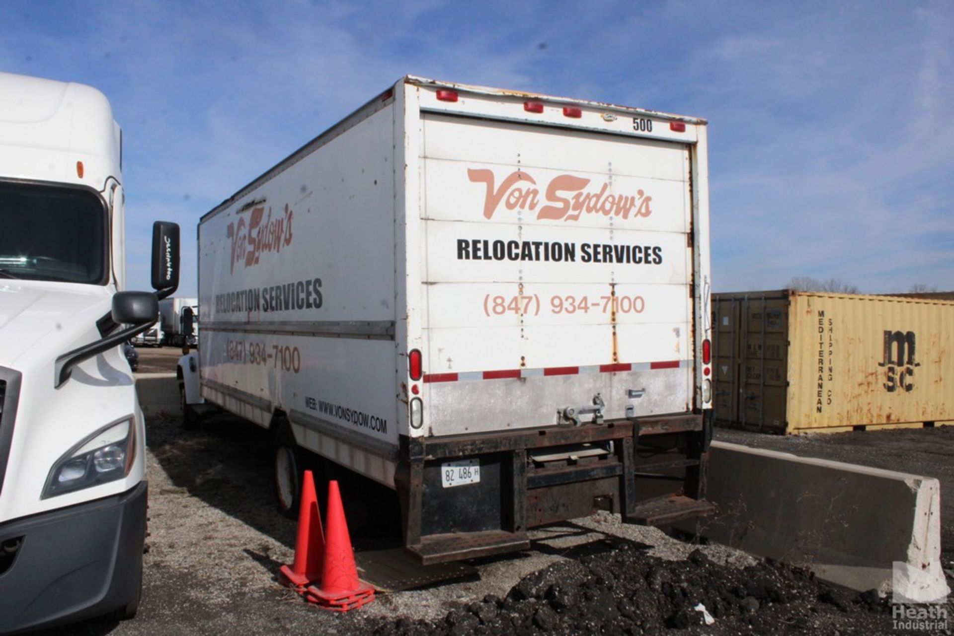 1995 FORD F700 BOX TRUCK, 7.0L V8, 196,462 MILES SHOWN ON ODOMETER, VIN 1FDNF70J7SVA45895 - NOTE PER - Image 5 of 9