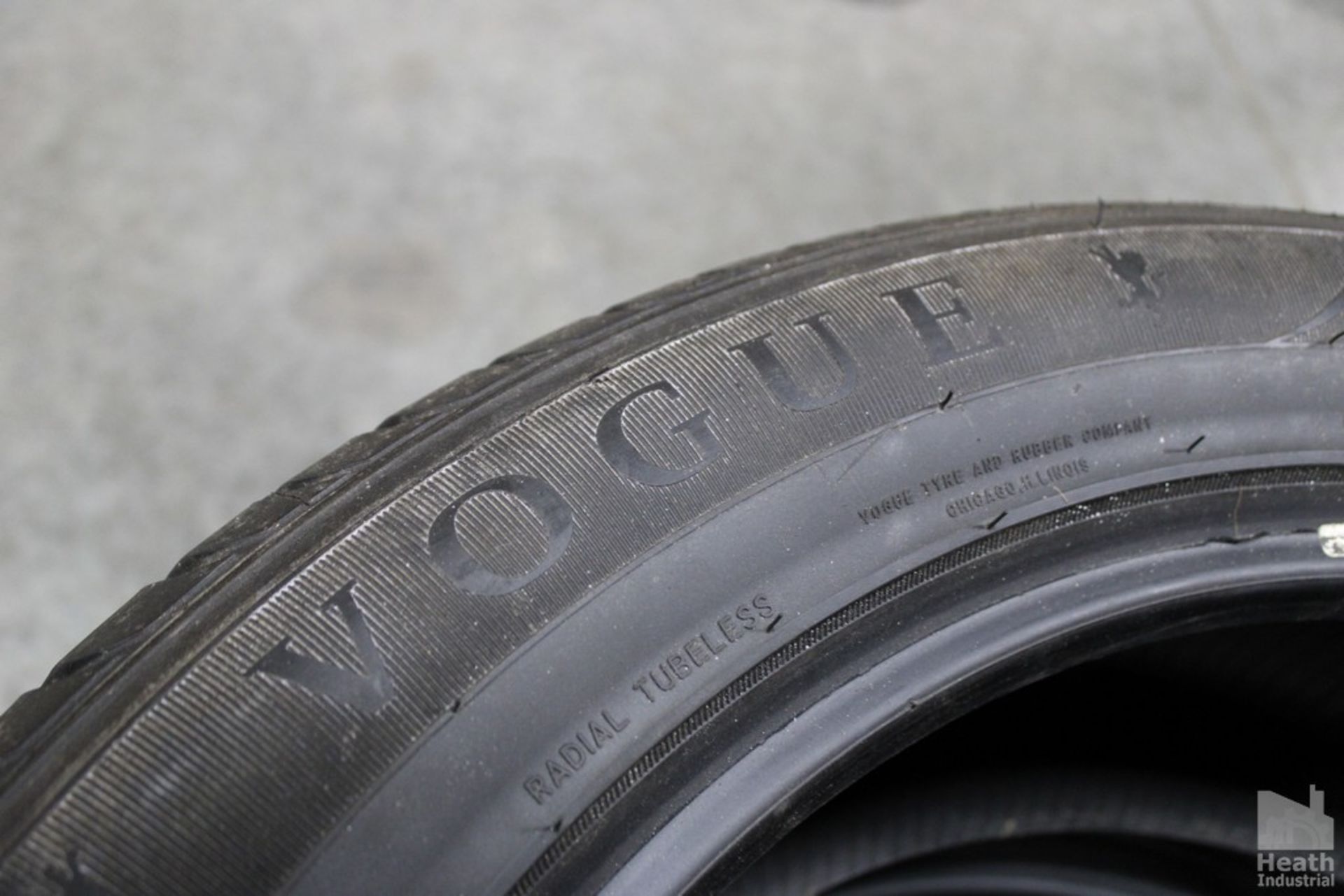 (4) VOGUE TRUCK TIRES, 235/55R20 105V XL - Image 2 of 3