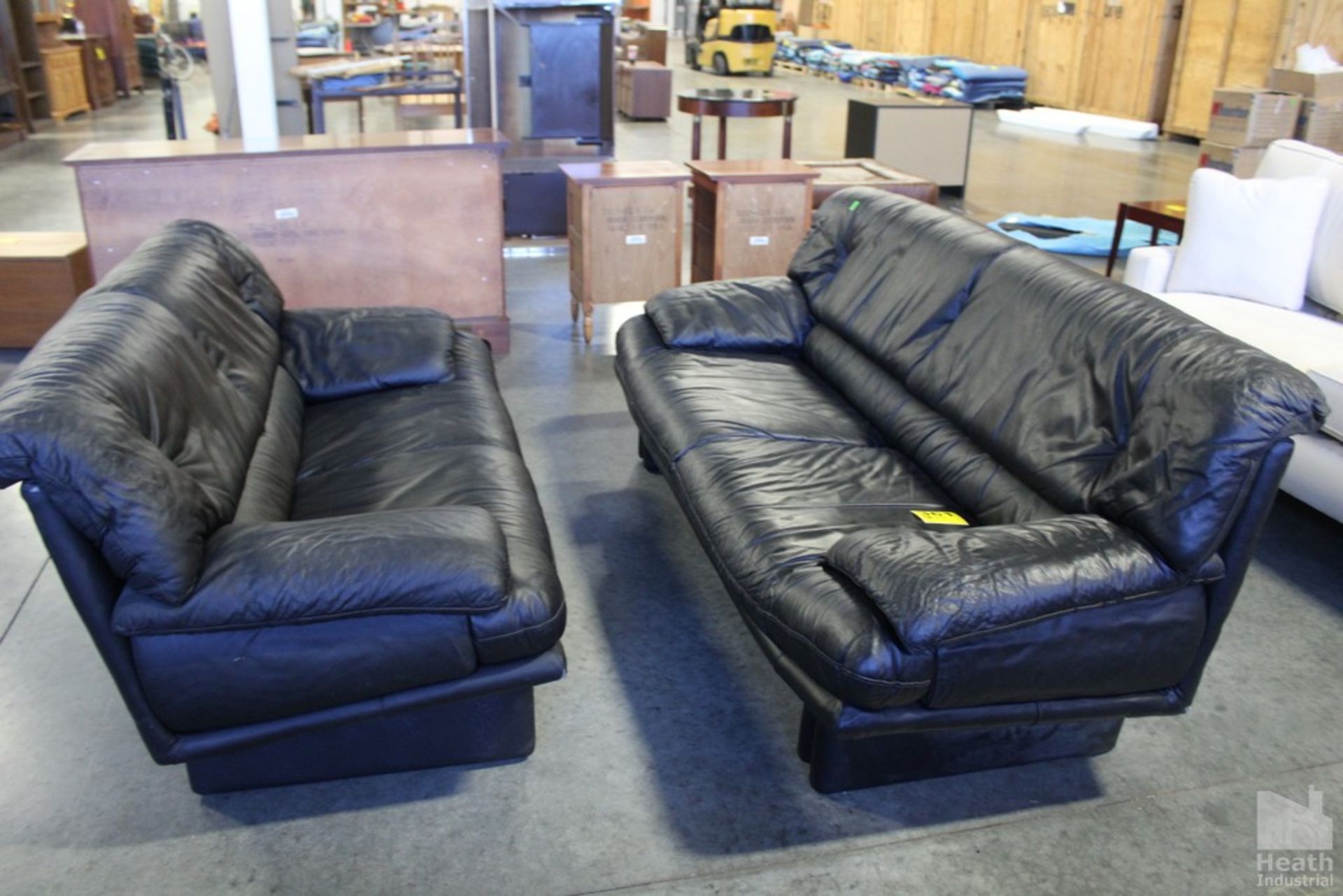 MATCHING LEATHER SOFA AND LOVESEAT