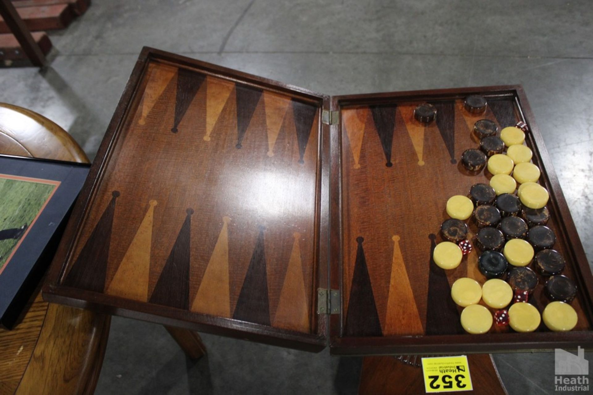 PEDESTAL TABLE WITH CHECKER BOARD AND BACKGAMMON BOARD INSIDE - Image 3 of 3