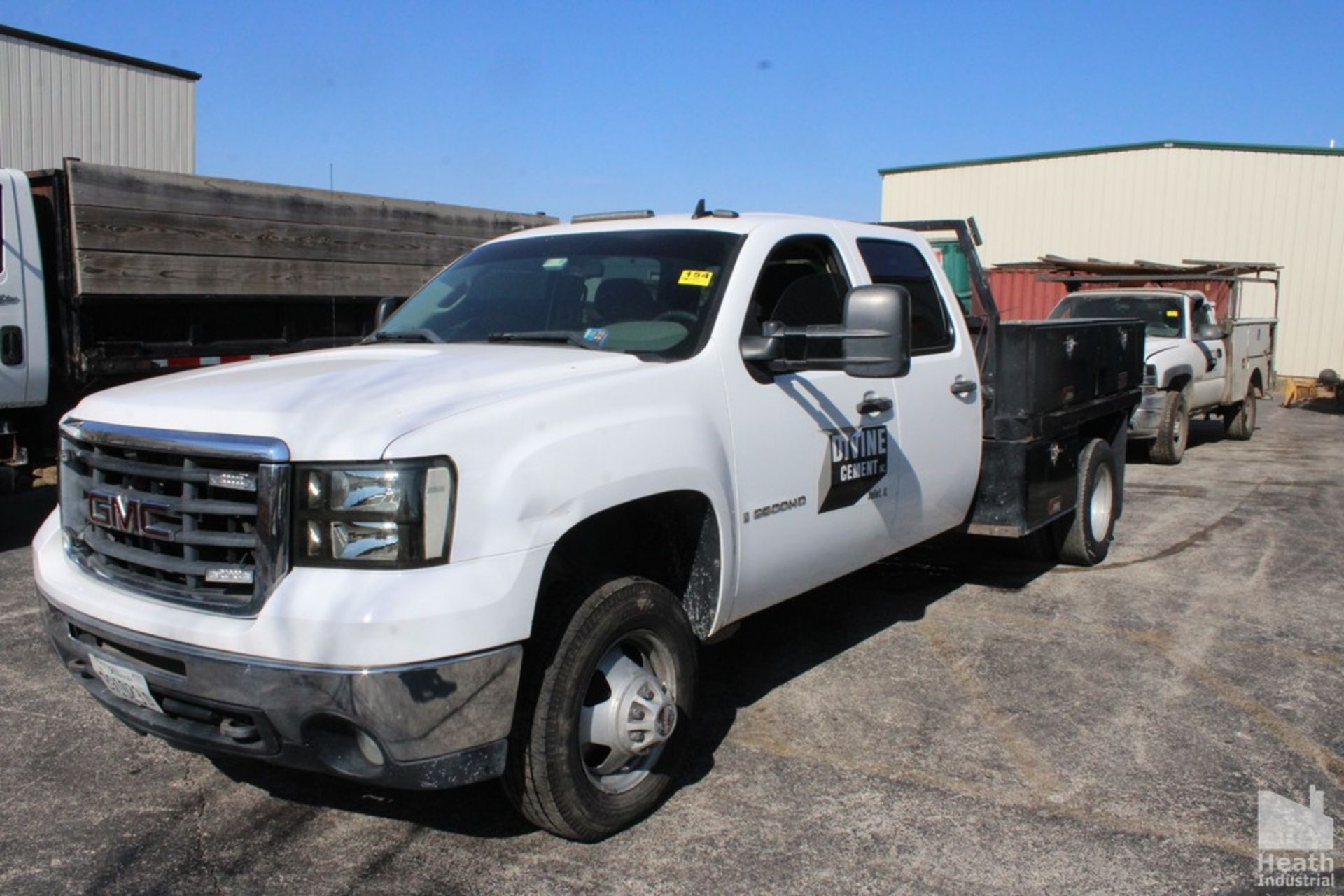 2008 GMC MODEL 3600 HD SLT UTILITY TRUCK, VIN: 1GDJC33K08F209253, AUTOMATIC TRANSMISSION, CREW