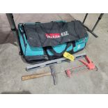 MAKITA TOOL BAG WITH 2' LEVEL, CAULK GUN AND MASON HAMMER