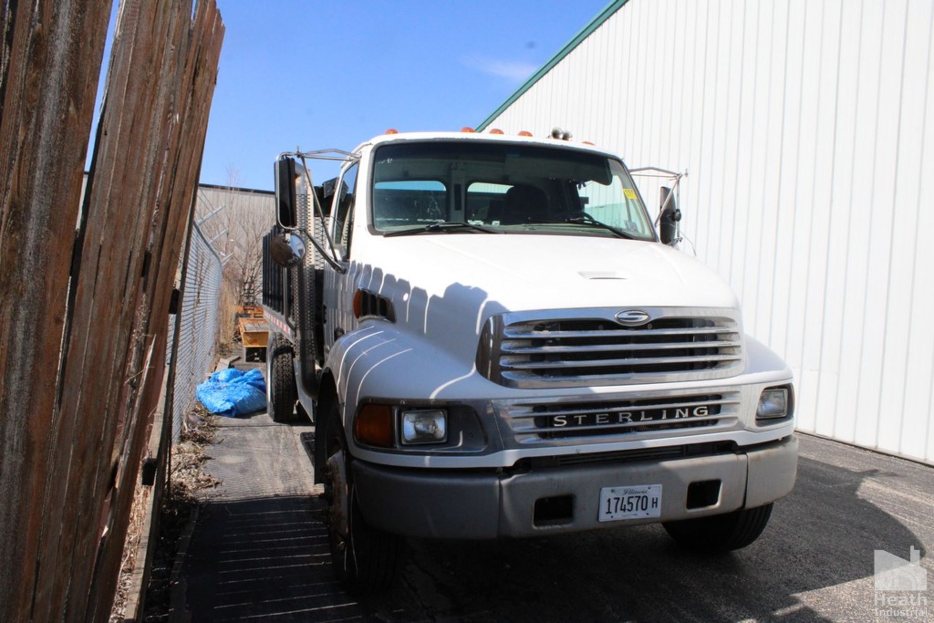 2002 STERLING 15’ MODEL ACTERRA 4X2 M7500 CONTRACTORS DUMP TRUCK - Image 2 of 6