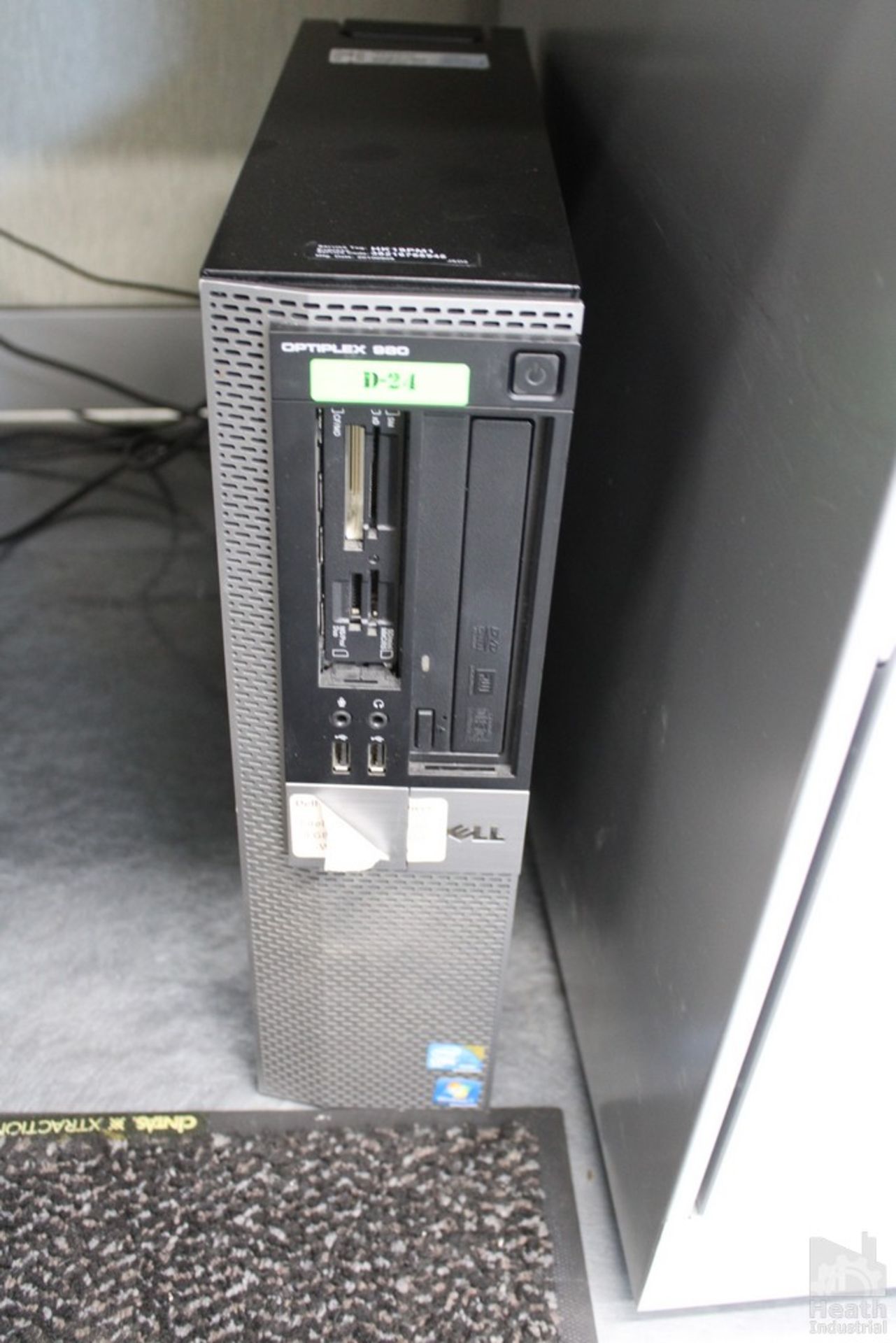 DELL OPTIPLEX 980 TOWER WITH TWO MONITORS AND KEYBOARD - Image 2 of 3