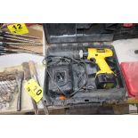 DEWALT 12 V CORDLESS DRILL DW927 WITH BATTERY AND CHARGER