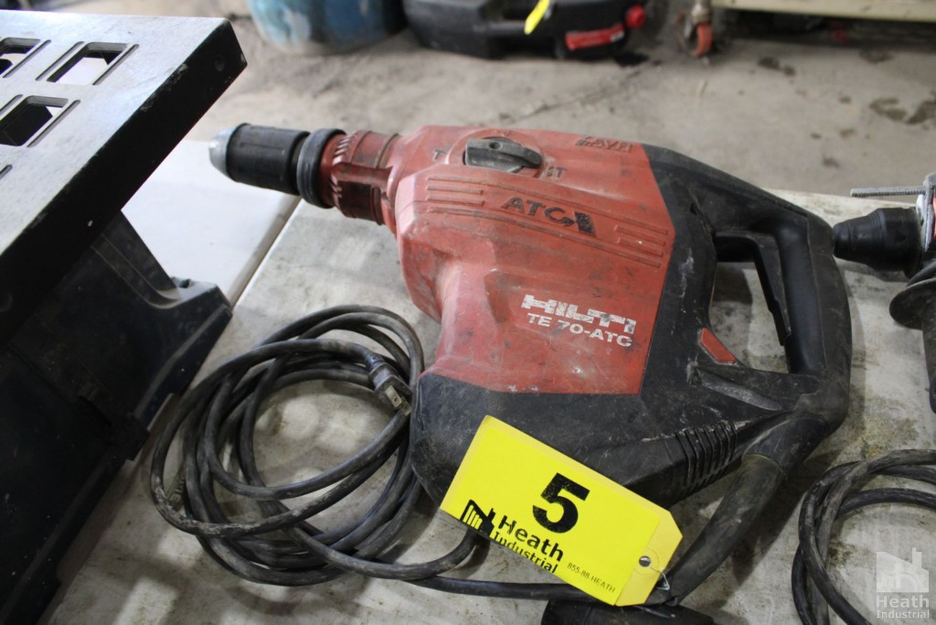 HILTI TE 70 ATC ROTARY HAMMER DRILL