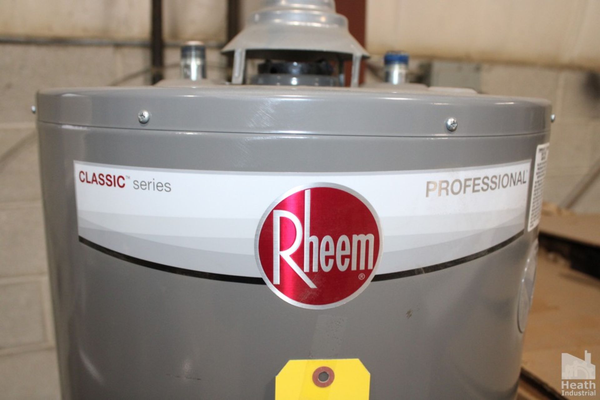 RHEEM CLASSIC SERIES MODEL PROG40-38N-RH62, 40-GAL. NATUAL GAS WATER HEATER - Image 2 of 3