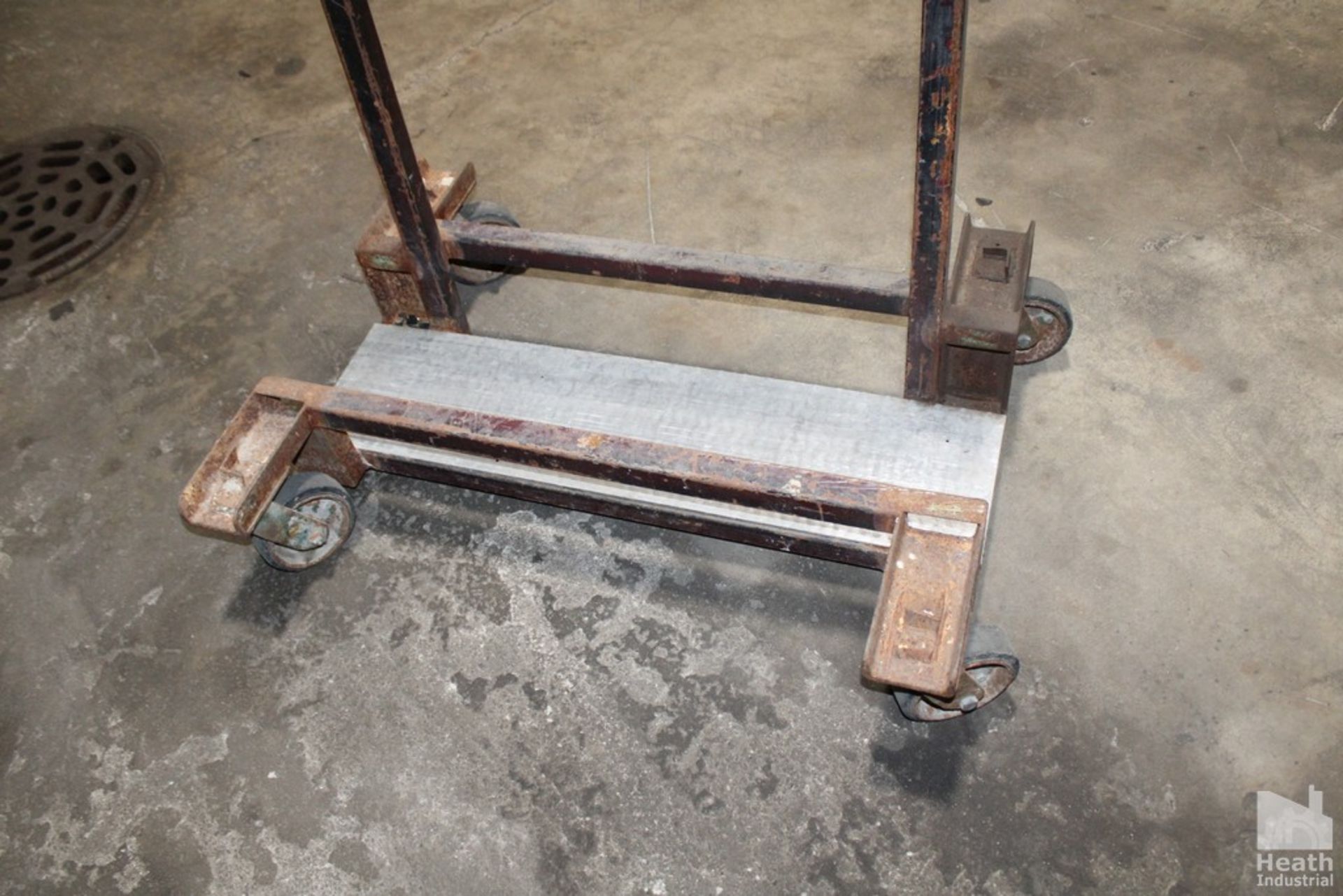 PIPE CART ON CASTERS - Image 2 of 2