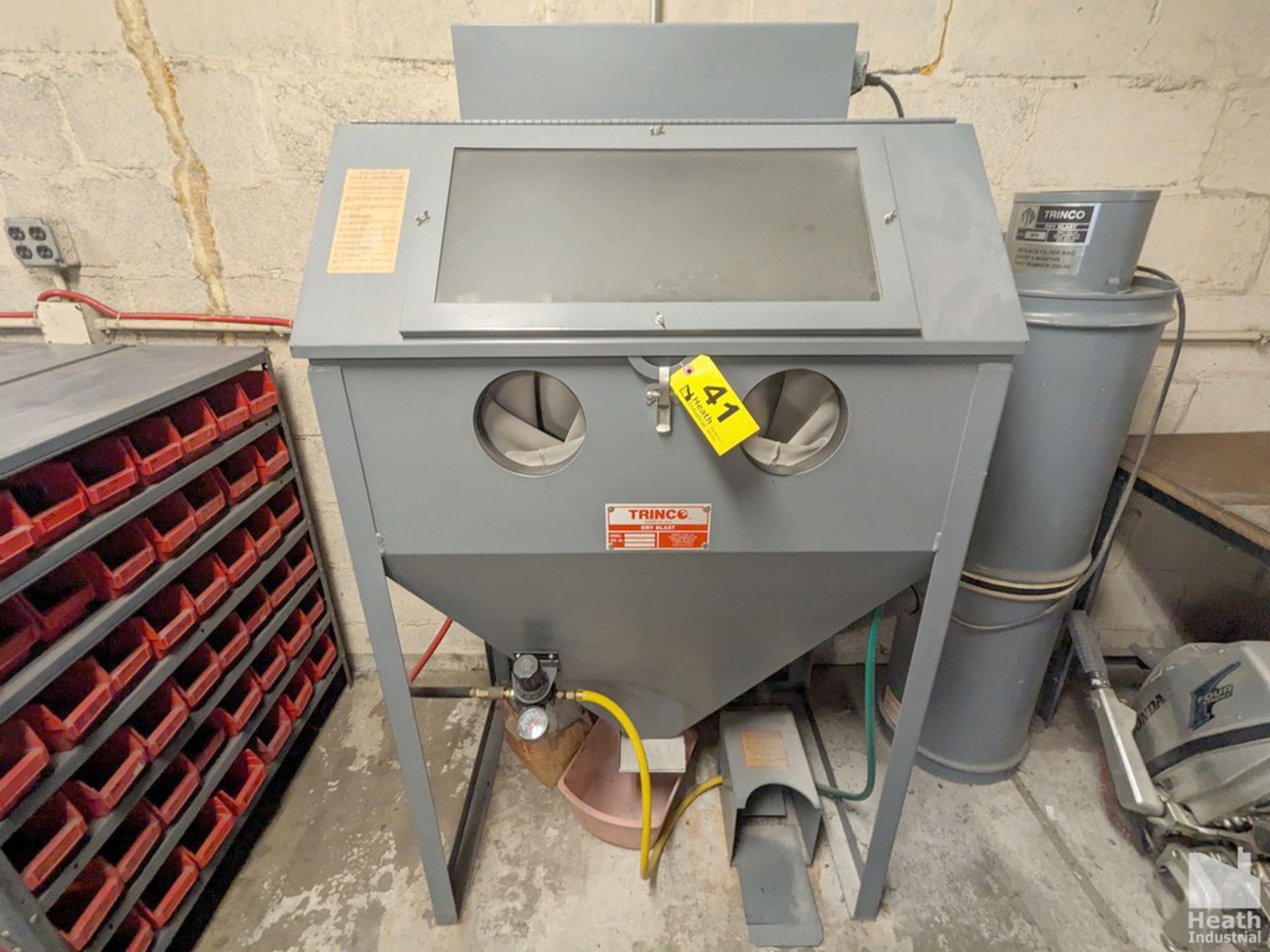 TRINCO 36/BP SAND BLAST CABINET WITH DUST COLLECTOR S/N 54210-0 - Image 2 of 3