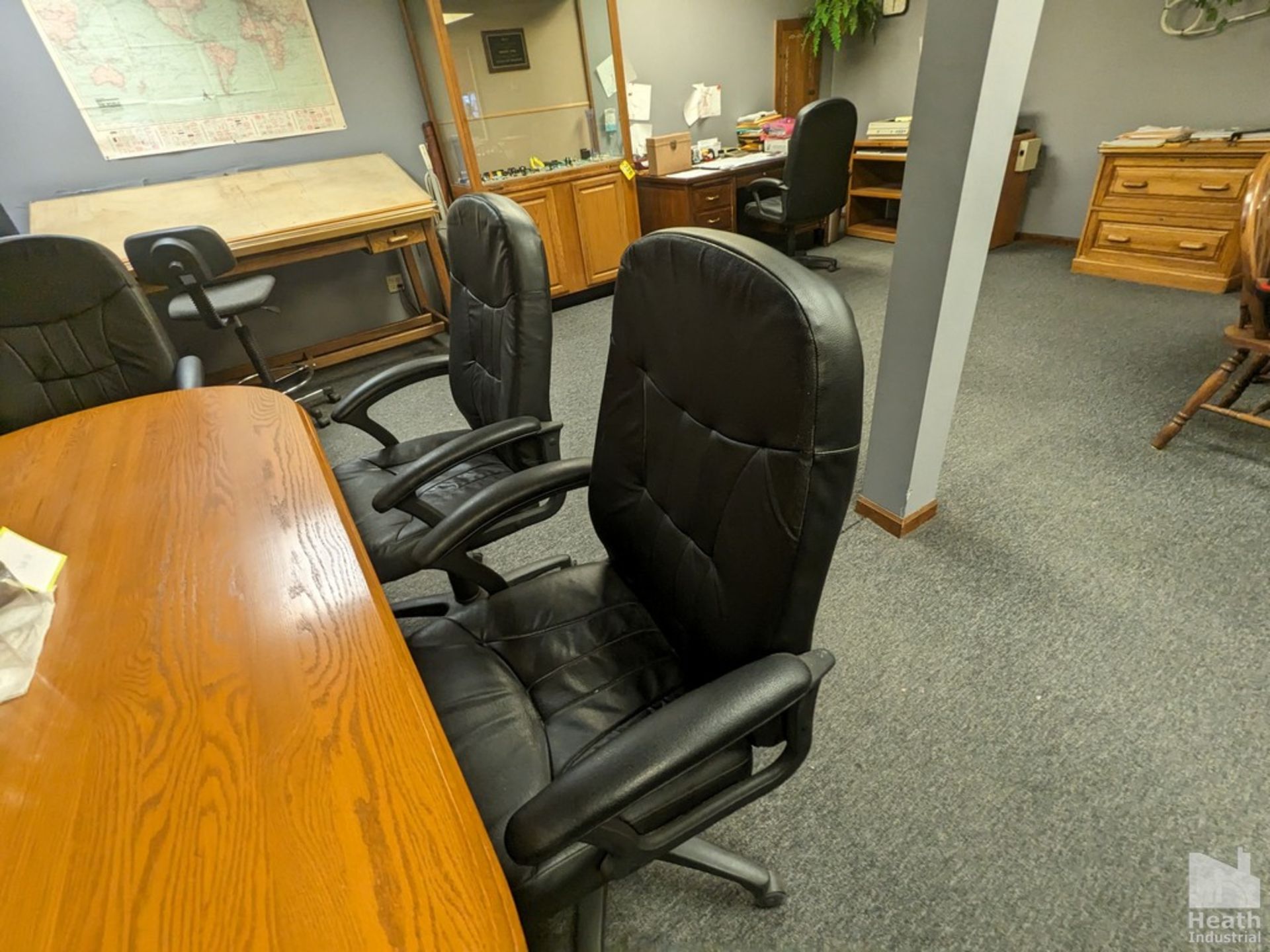 CONFERENCE TABLE WITH SIX EXECUTIVE ARM CHAIRS 8' X 42" - Image 3 of 4